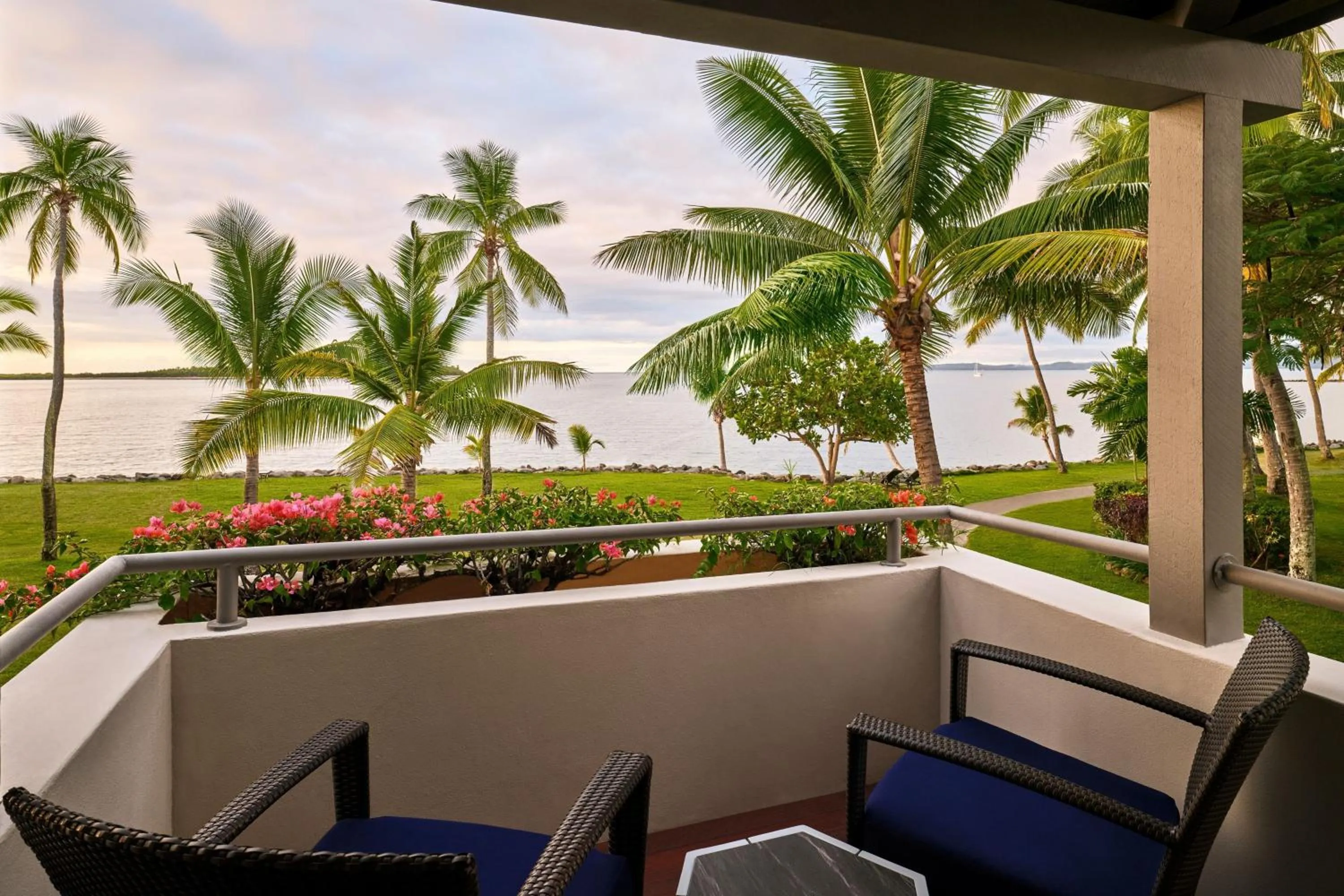 Photo of the whole room in Sheraton Fiji Golf & Beach Resort