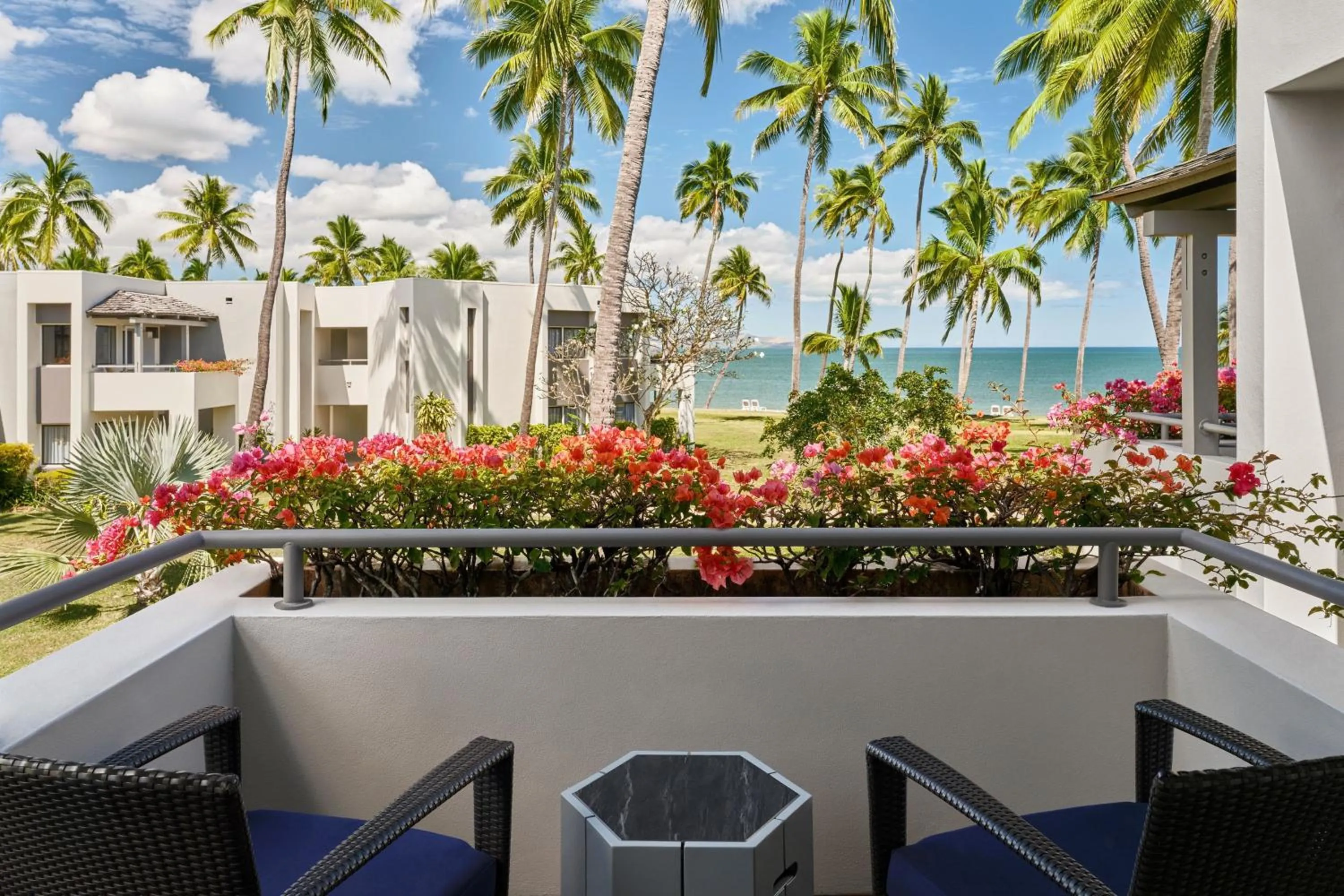 Photo of the whole room in Sheraton Fiji Golf & Beach Resort