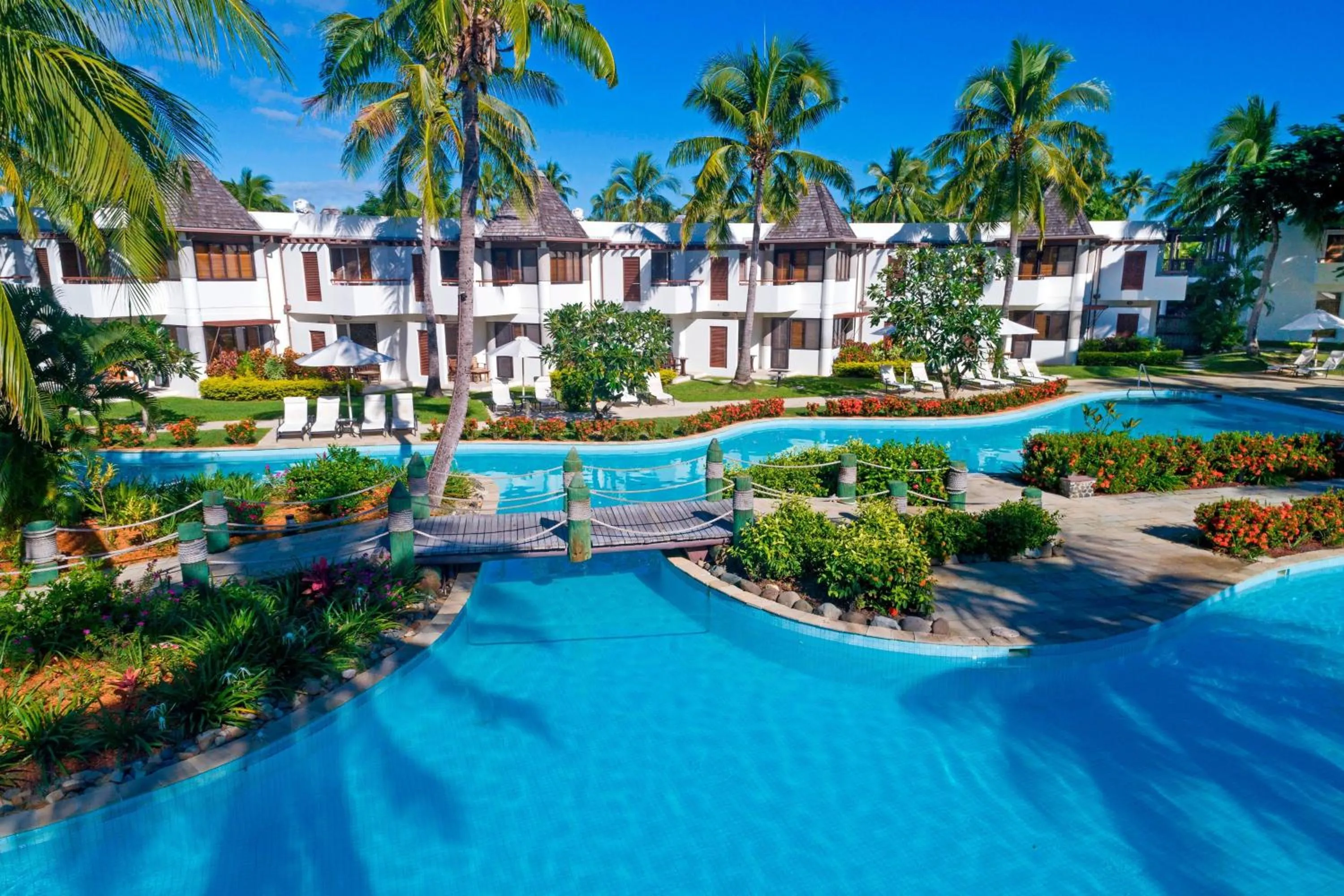 Swimming pool in Sheraton Denarau Villas