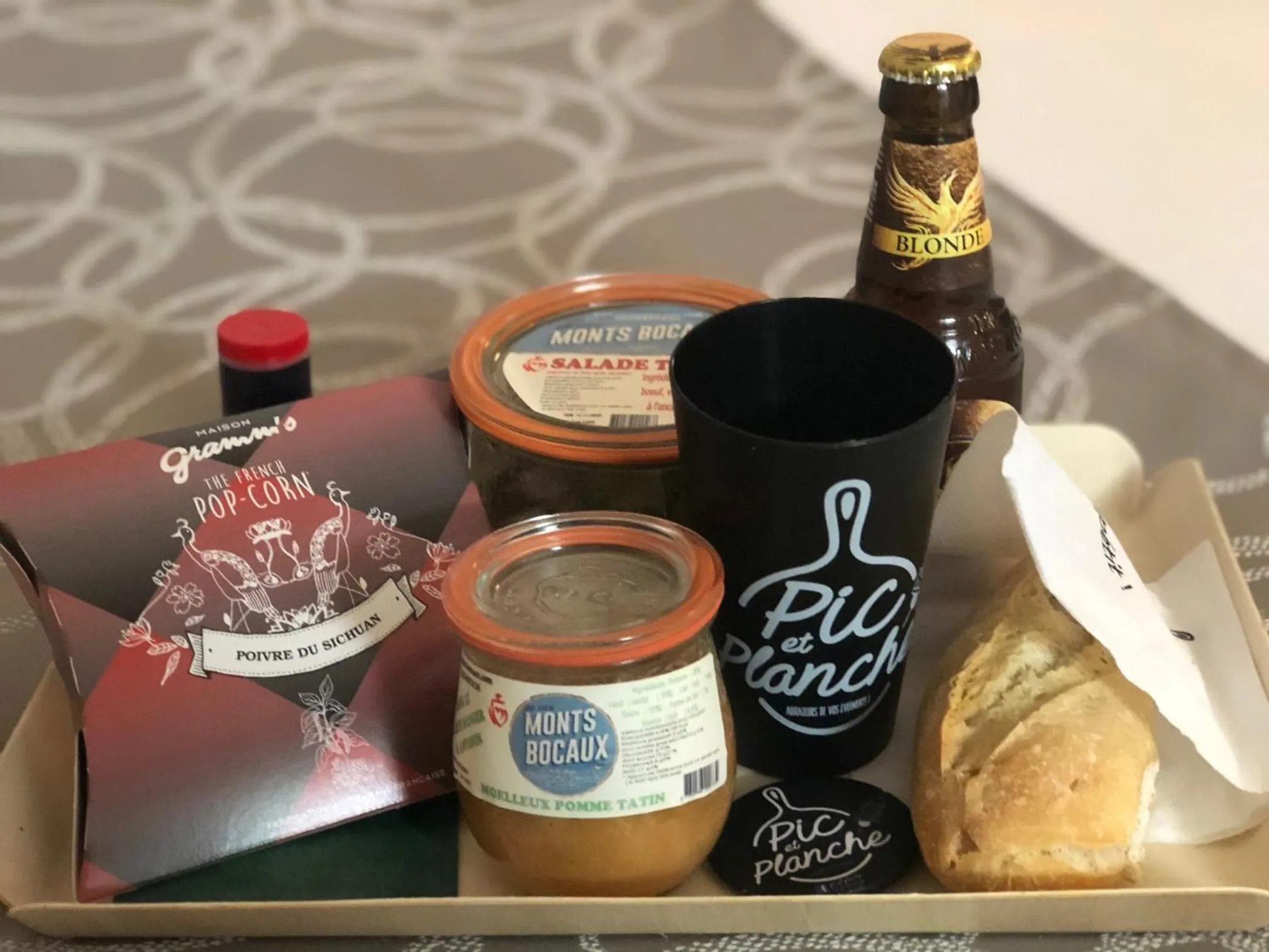 Food close-up in Hotel La Cote Oceane- Bureau- 250 m plage