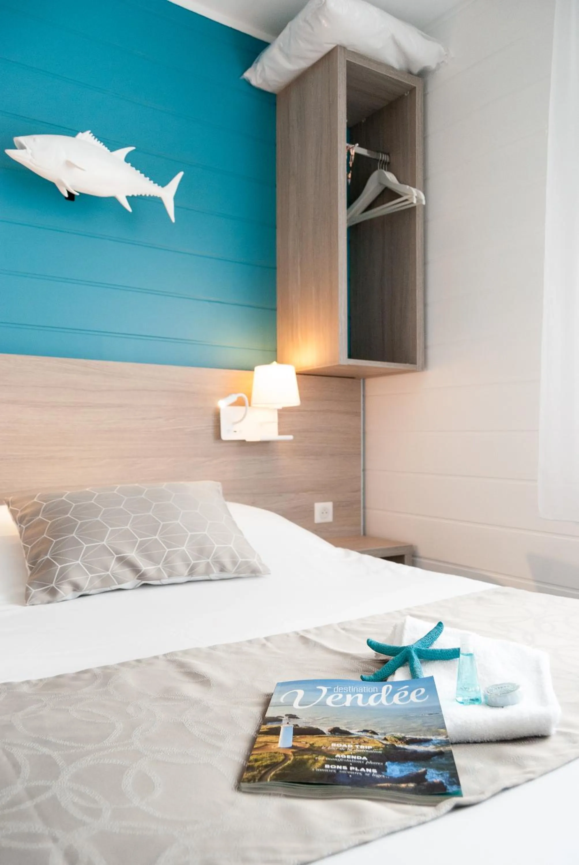 Bedroom, Bed in Hotel La Cote Oceane - Saint Jean de Monts