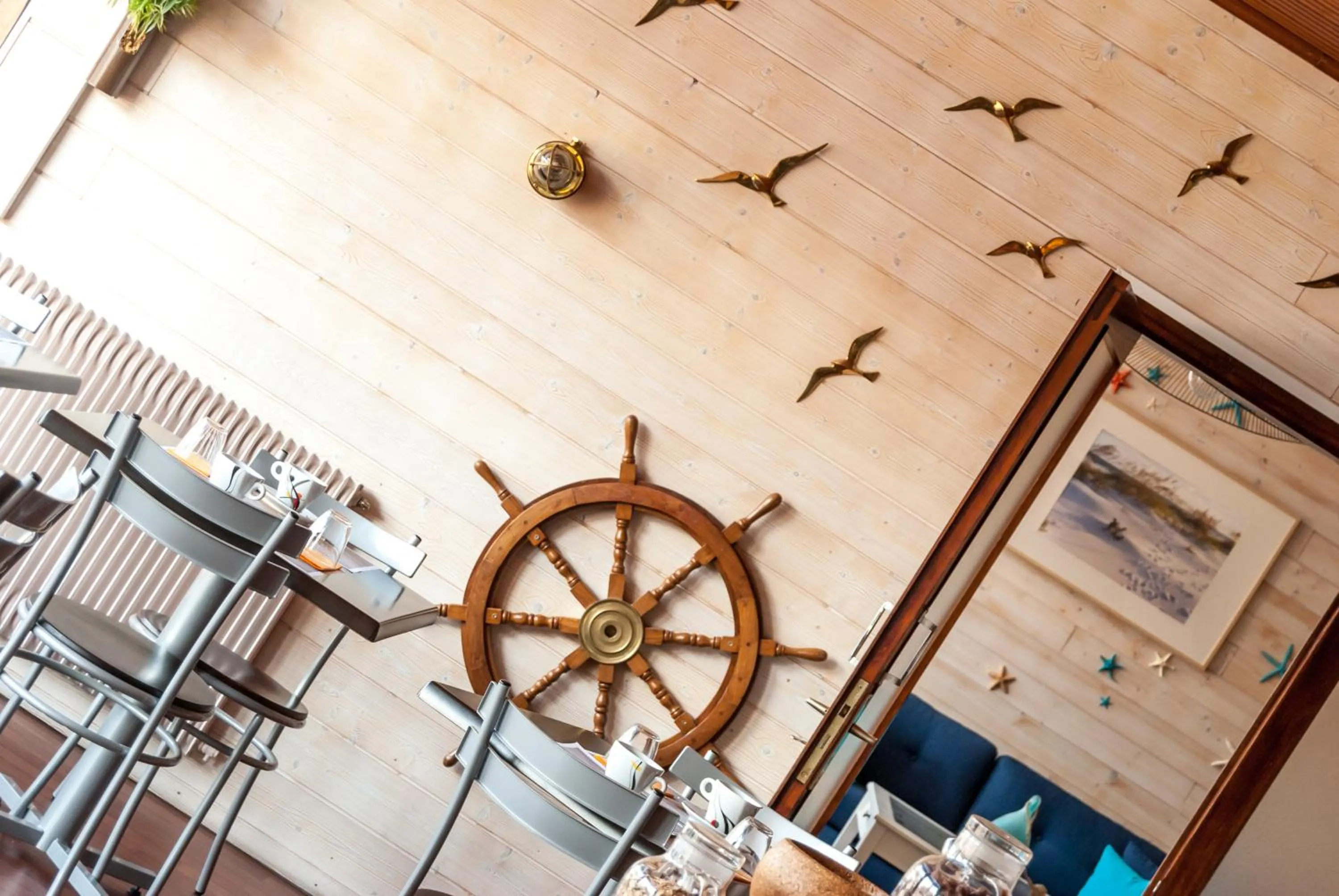 Decorative detail in Hotel La Cote Oceane- Bureau- 250 m plage