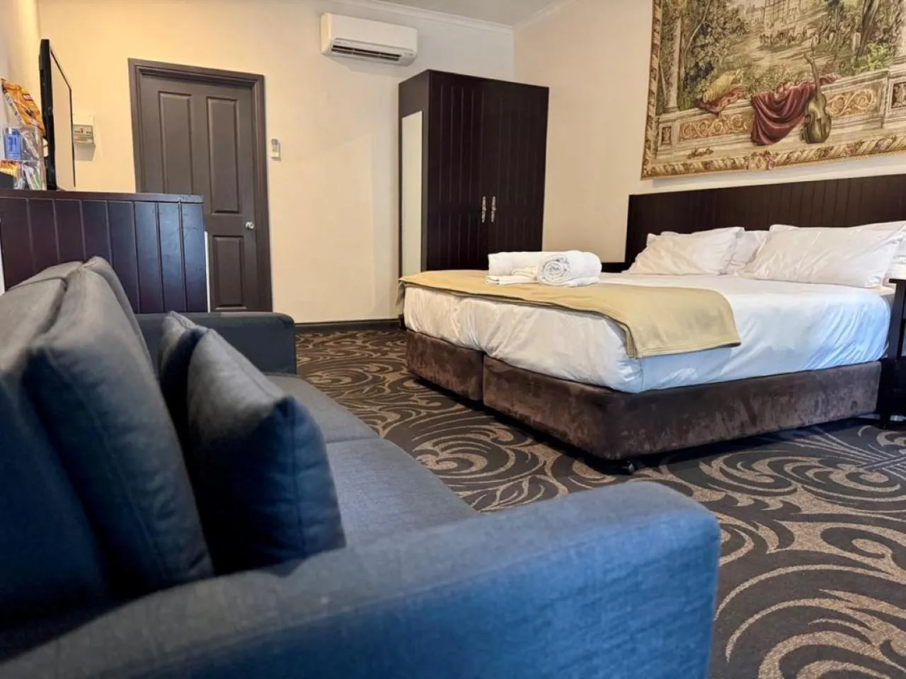 Bed in Kryal Castle Ballarat