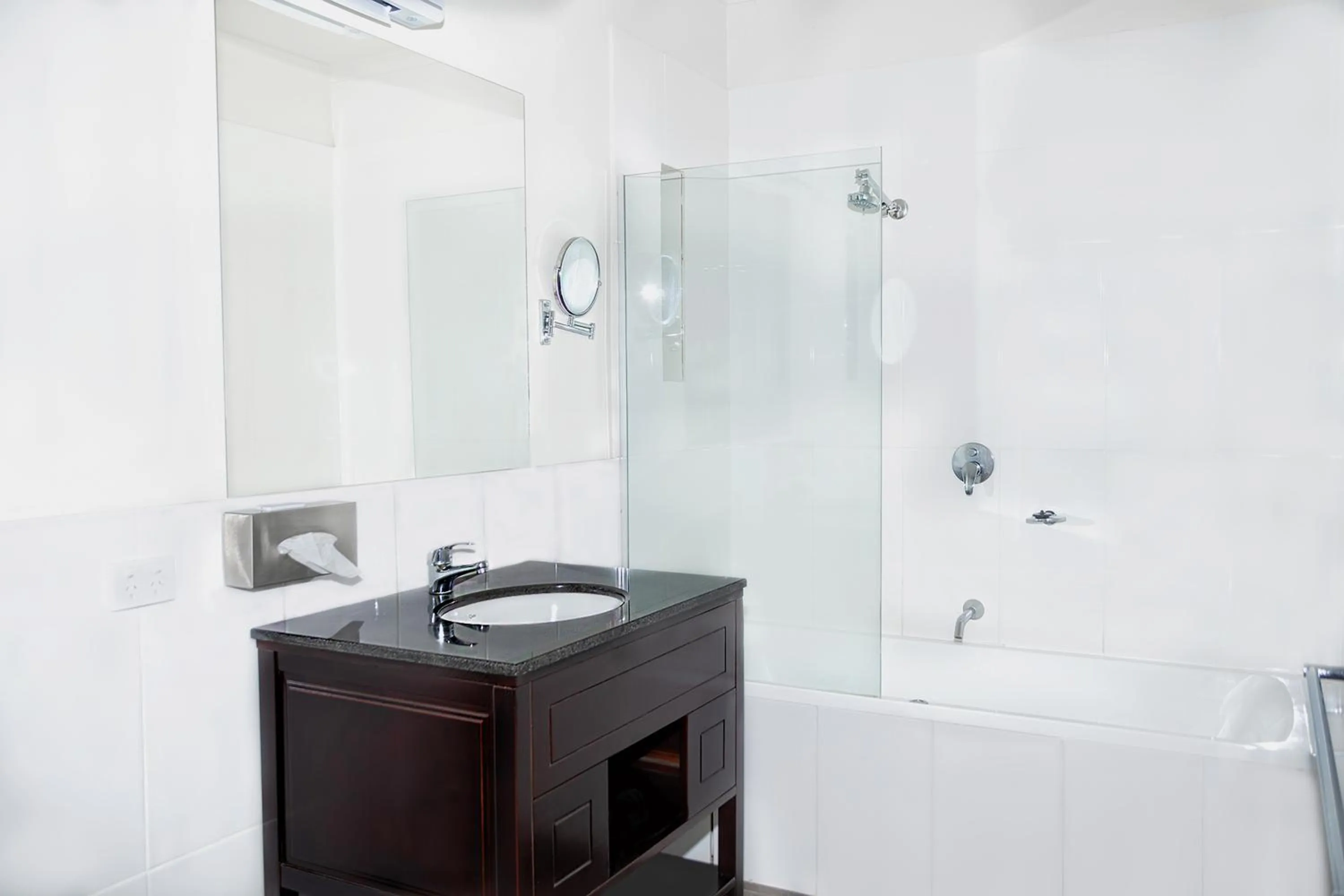 Shower in Kryal Castle Ballarat