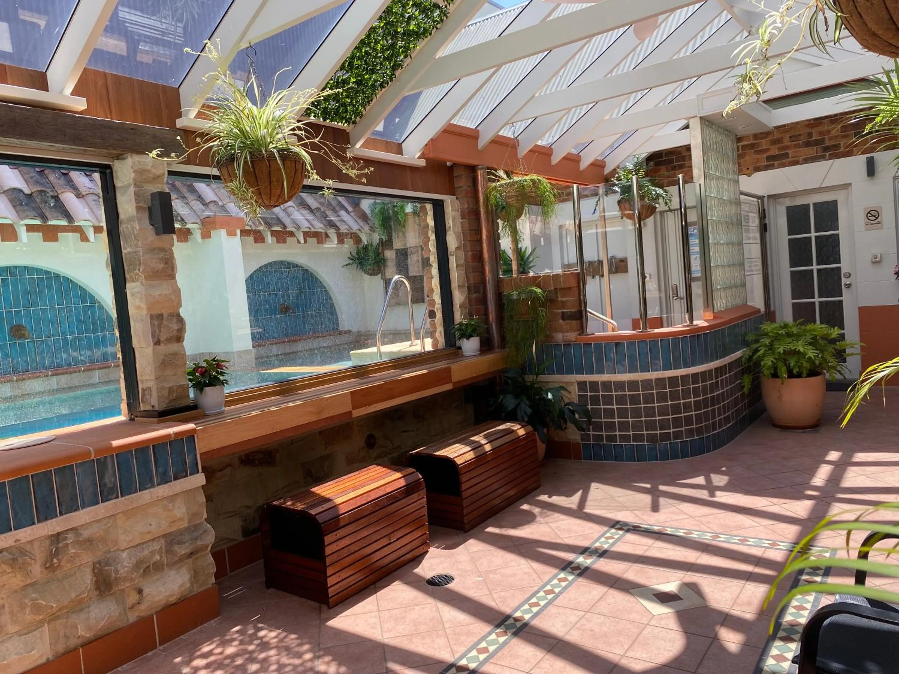 Swimming pool in Ettalong Beach Tourist Resort