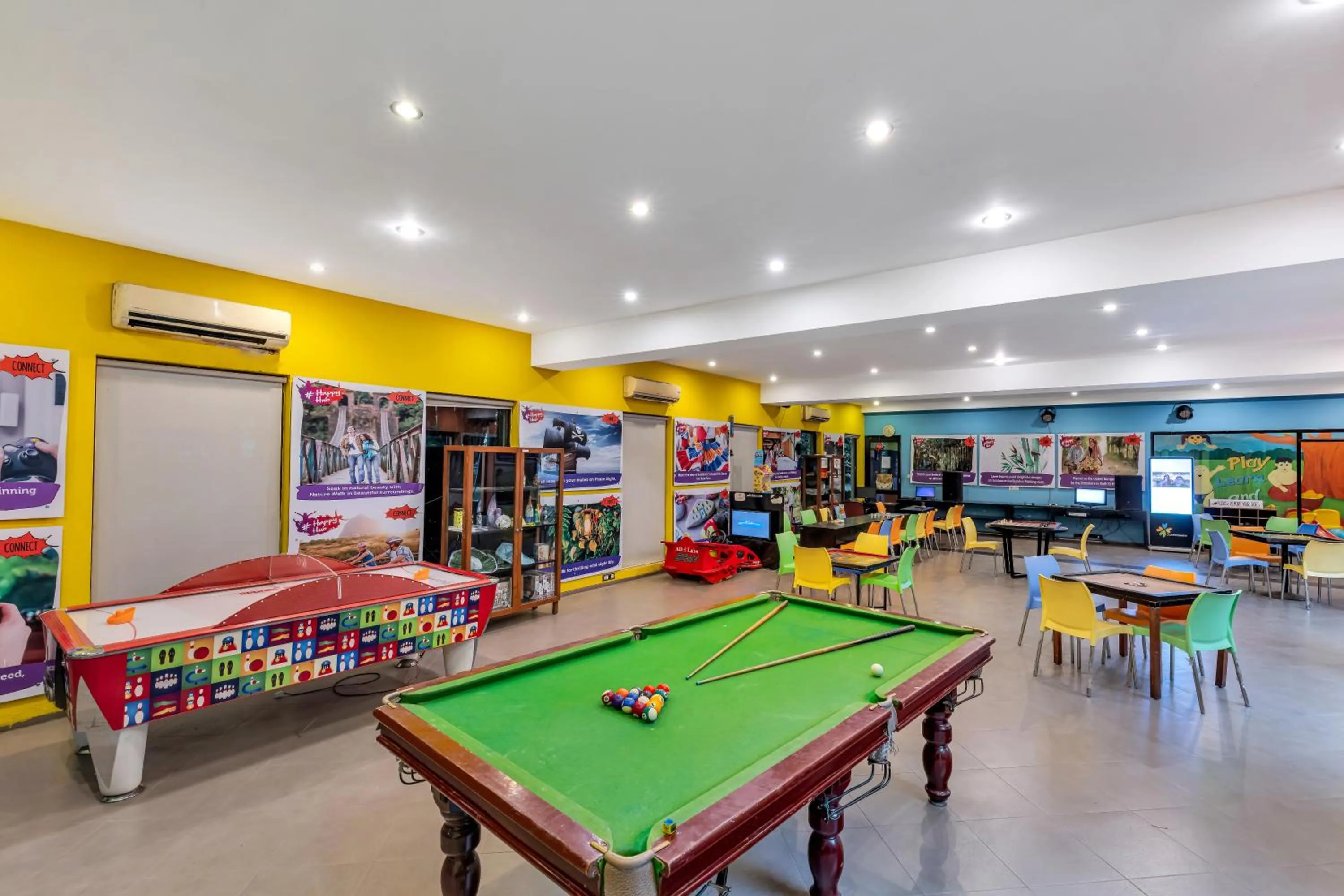 Billiard in Club Mahindra Corbett