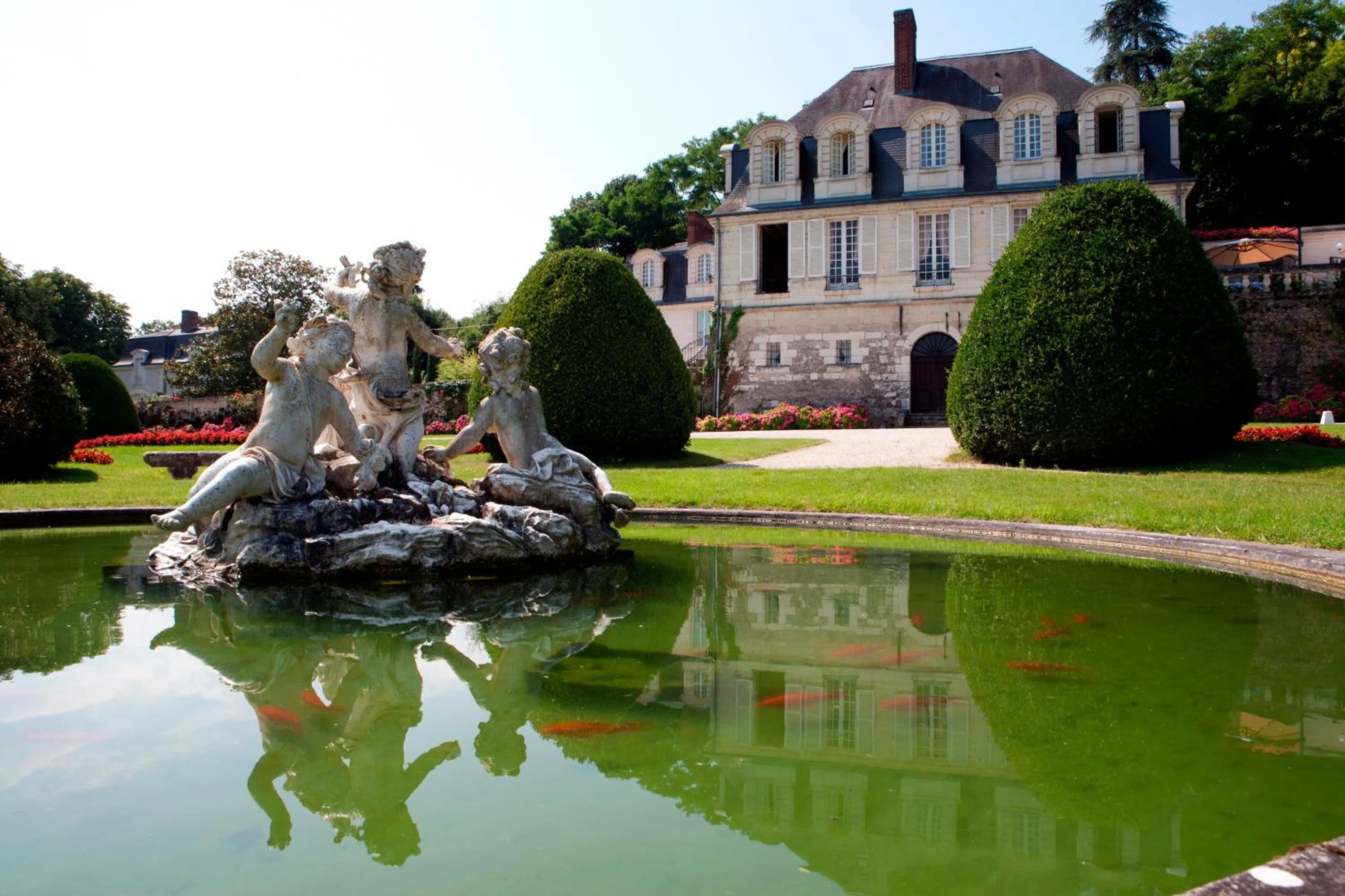 Facade/entrance in Château de Beaulieu et Magnolia Spa, The Originals Relais