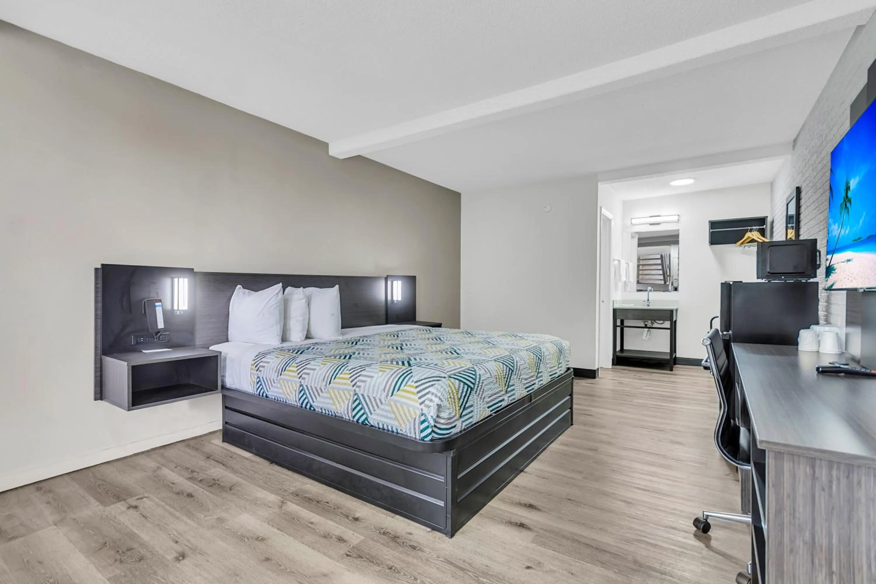 Bedroom, Bed in Motel 6 Summerville, SC Charleston