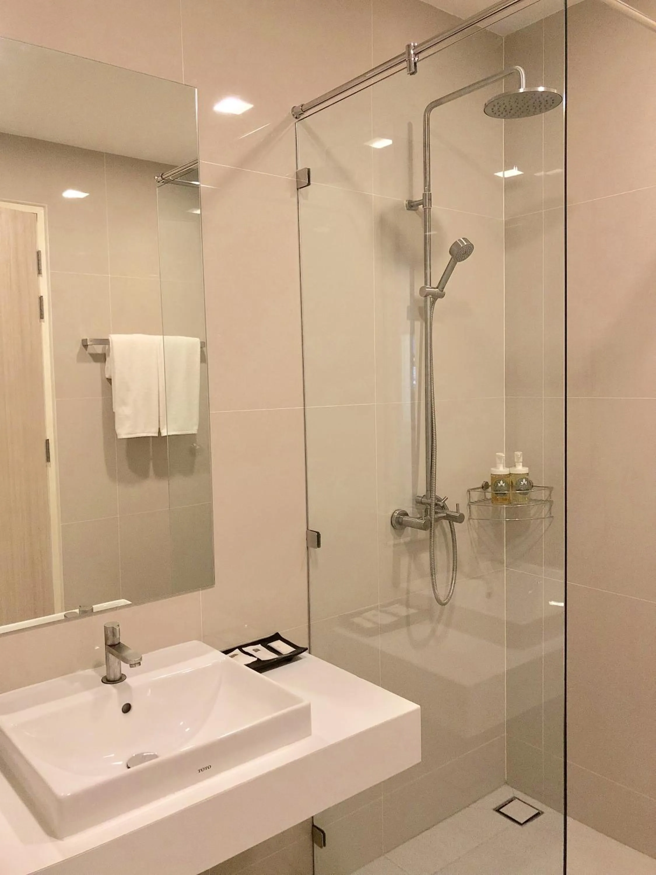 Bathroom in Porestva Hotel Sriracha