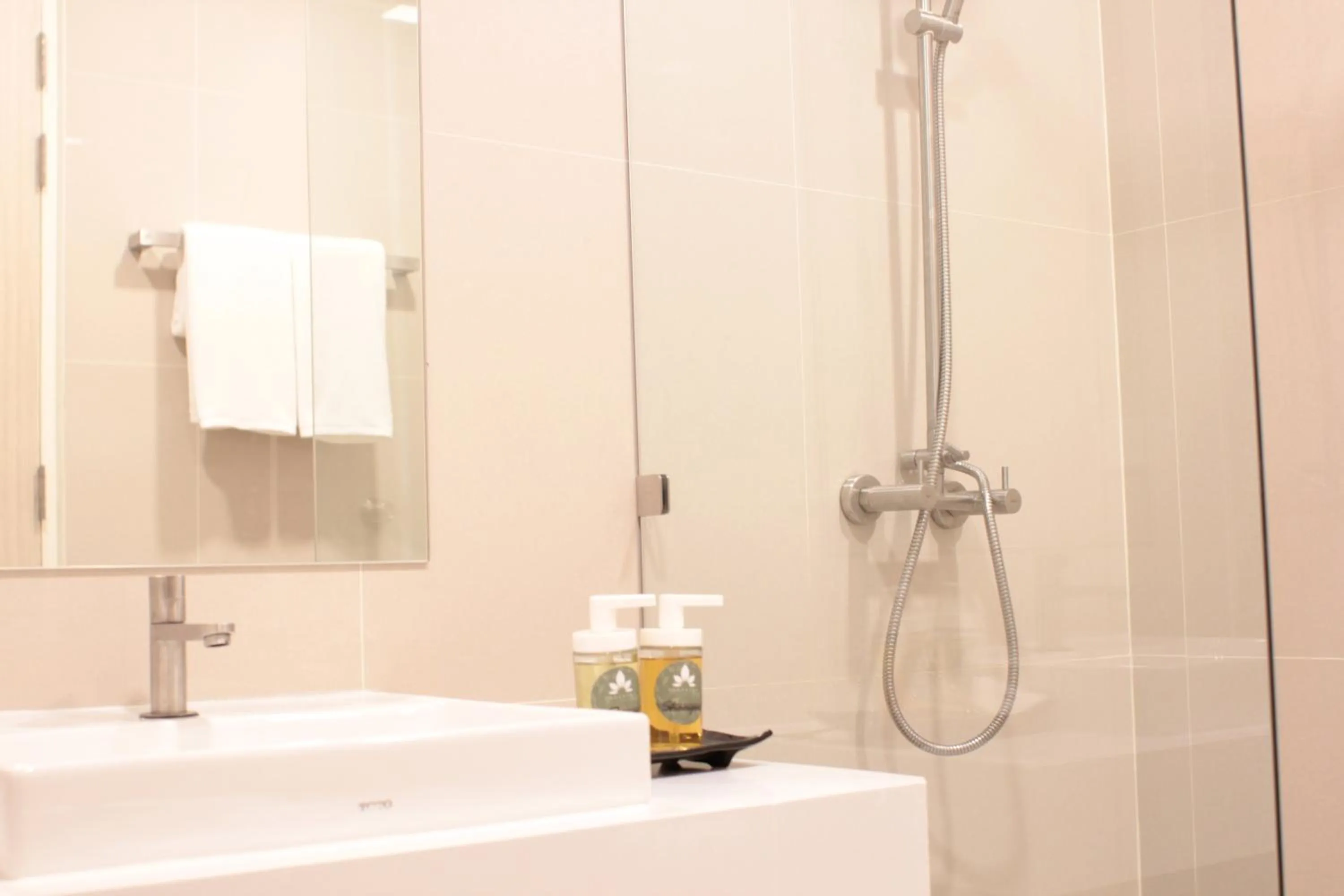 Bathroom in Porestva Hotel Sriracha