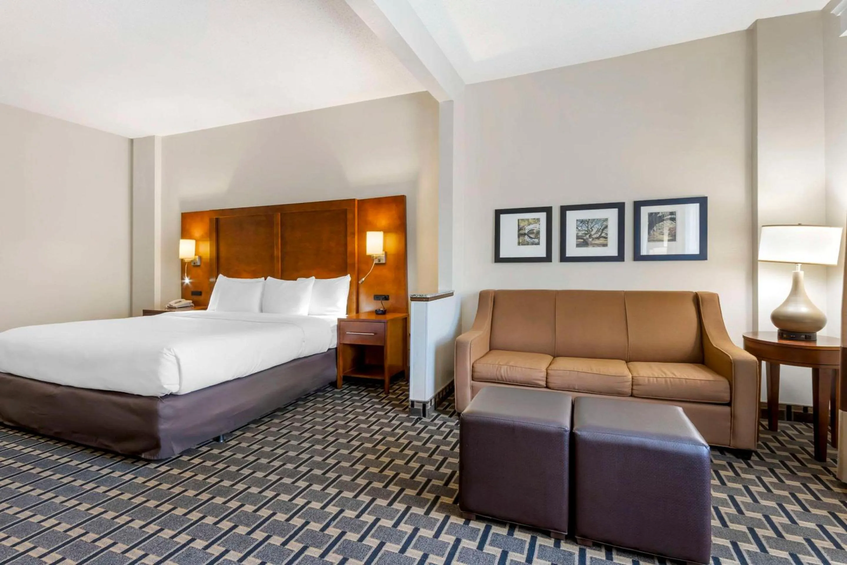 Bedroom, Bed in Comfort Inn Summerville - Charleston