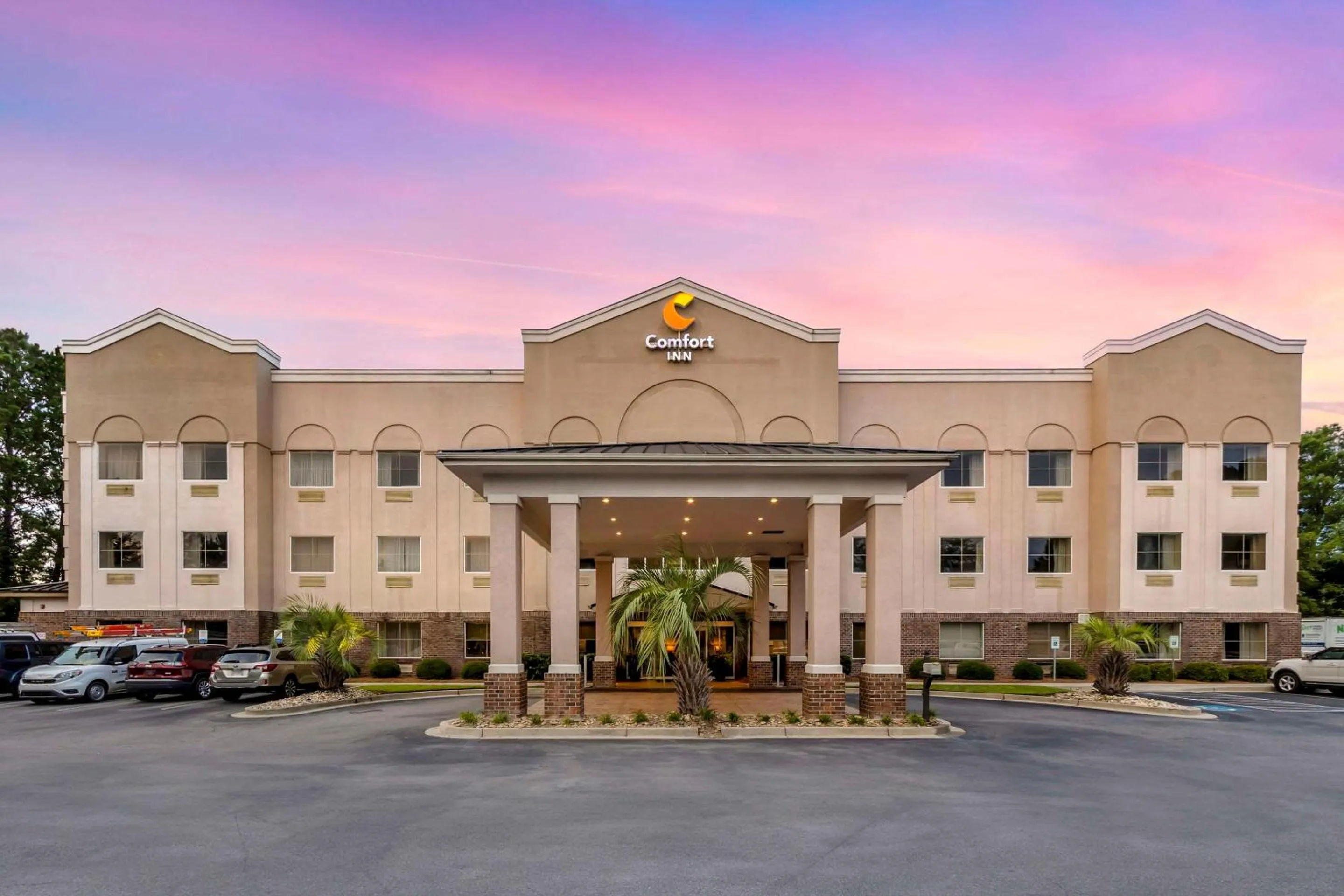 Property building in Comfort Inn Summerville - Charleston