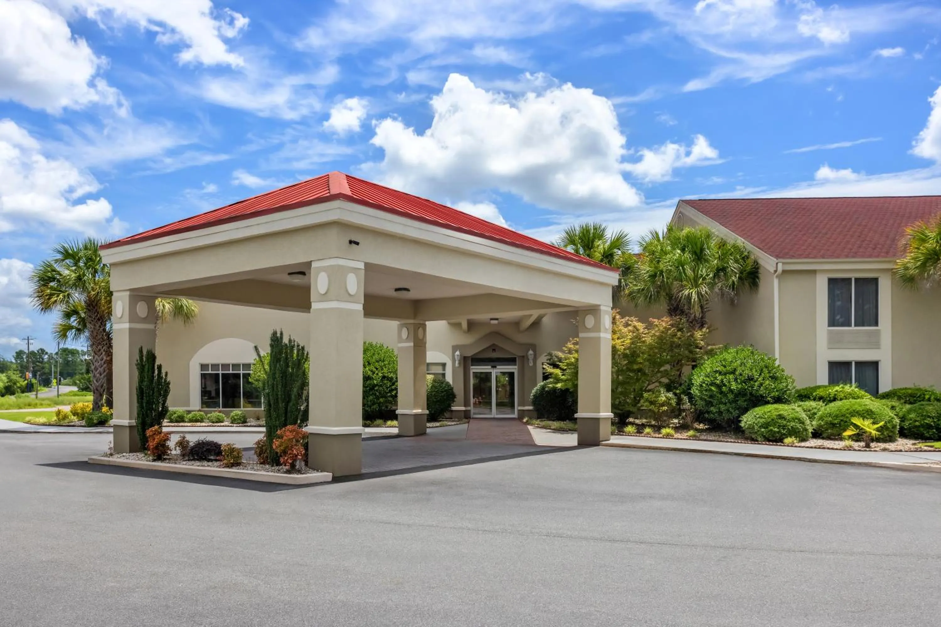 Property building in Comfort Inn & Suites Walterboro I-95