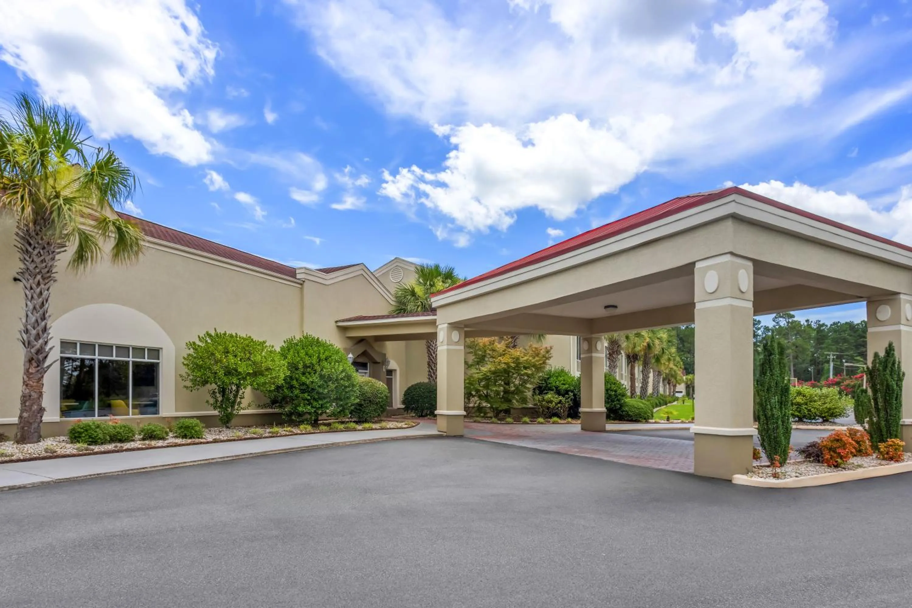 Property building in Comfort Inn & Suites Walterboro I-95