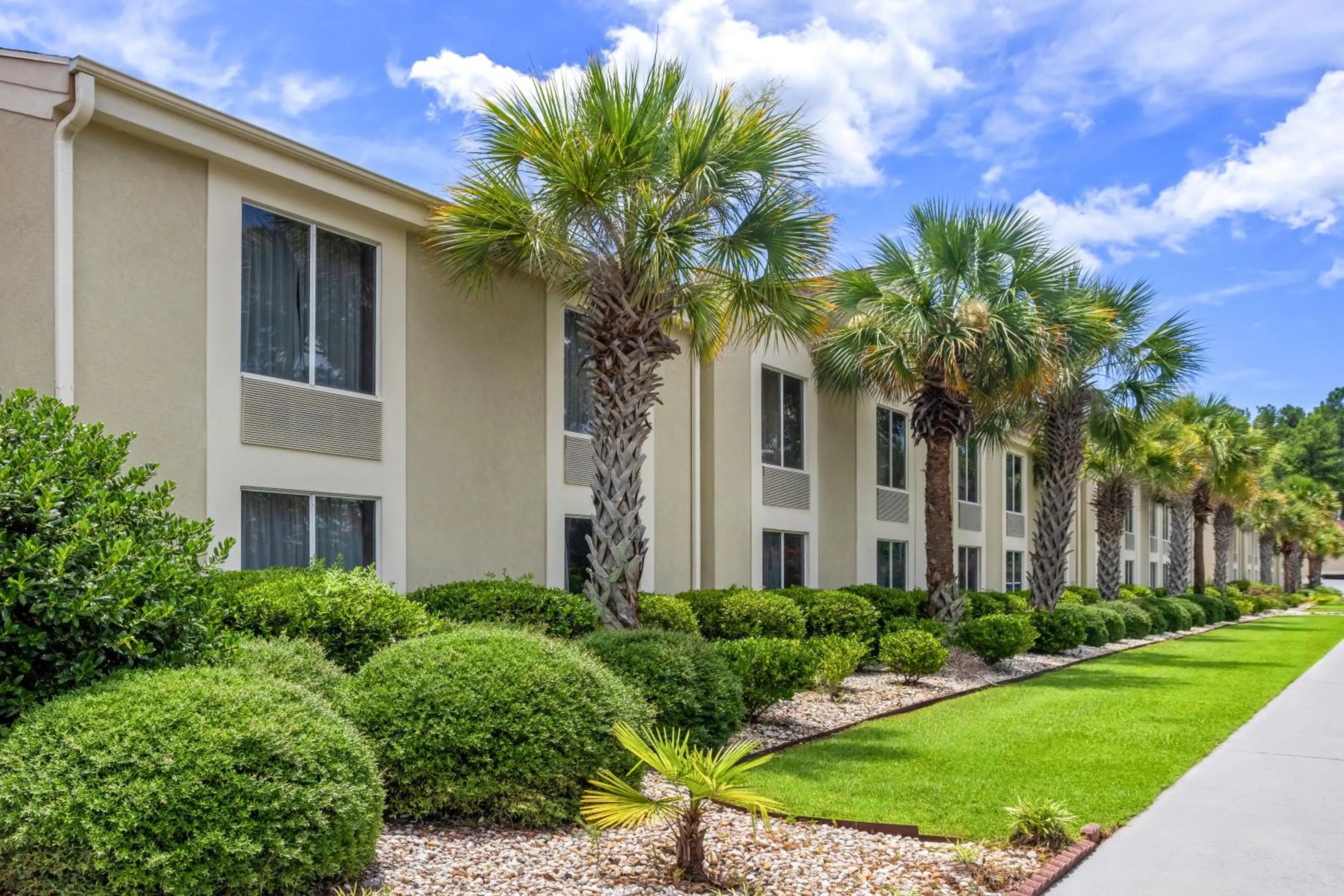 Property building in Comfort Inn & Suites Walterboro I-95