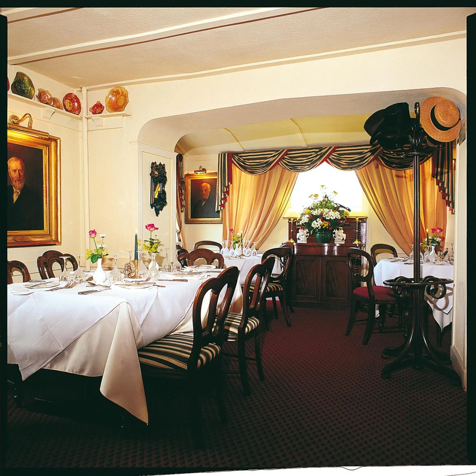 Restaurant/places to eat in The Groes Inn