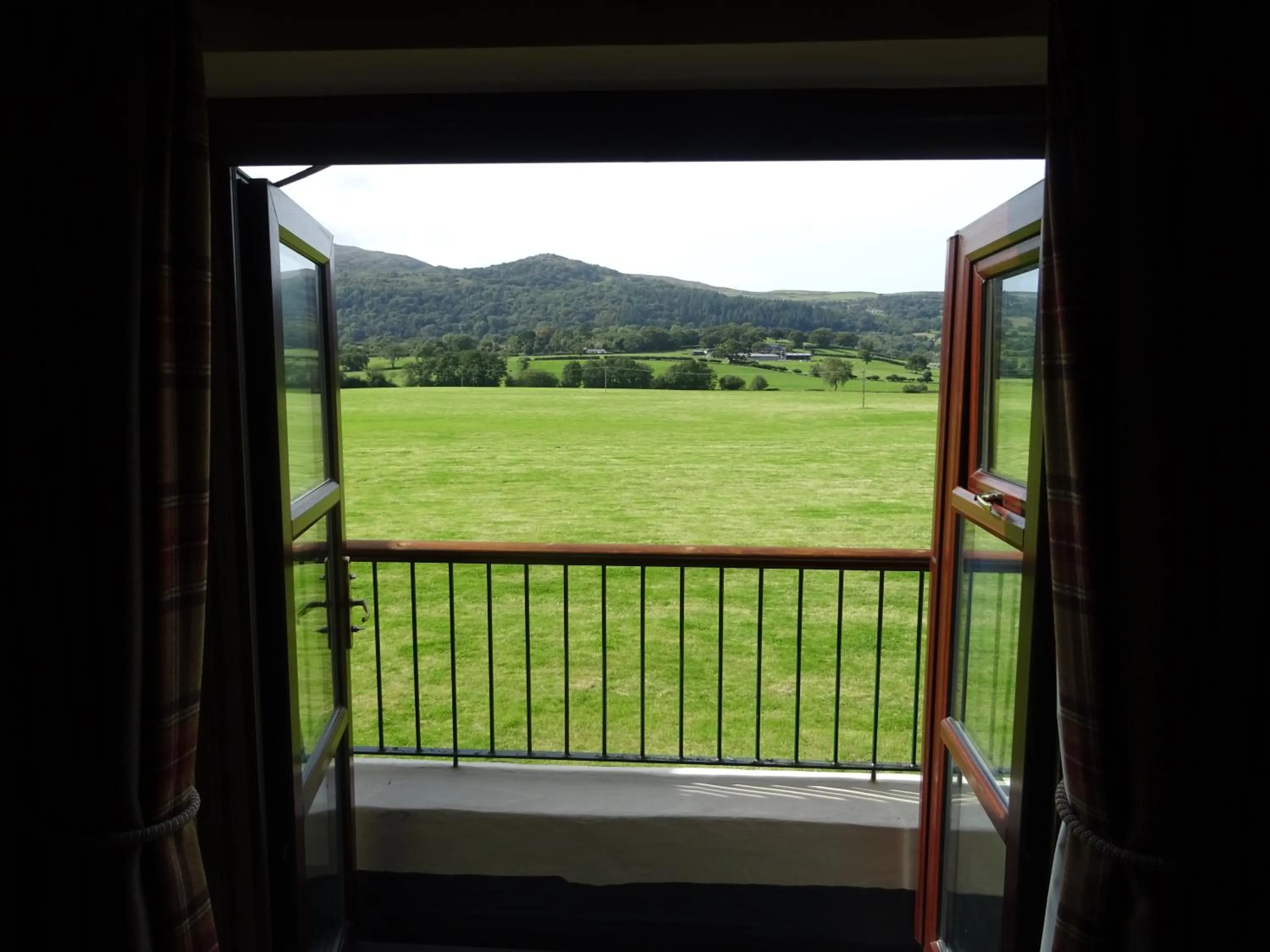 Mountain view in The Groes Inn