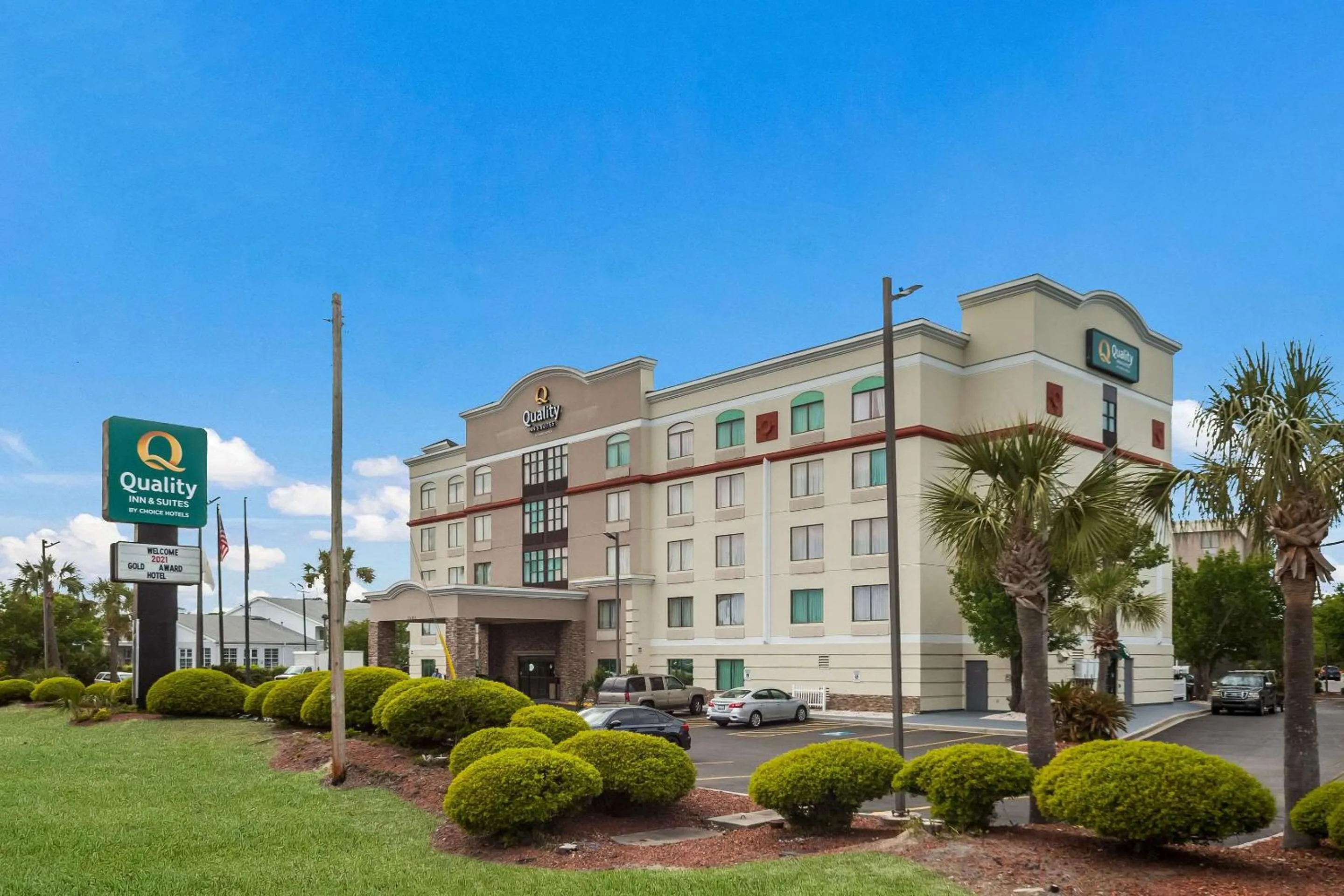 Property building in Quality Inn & Suites North Myrtle Beach