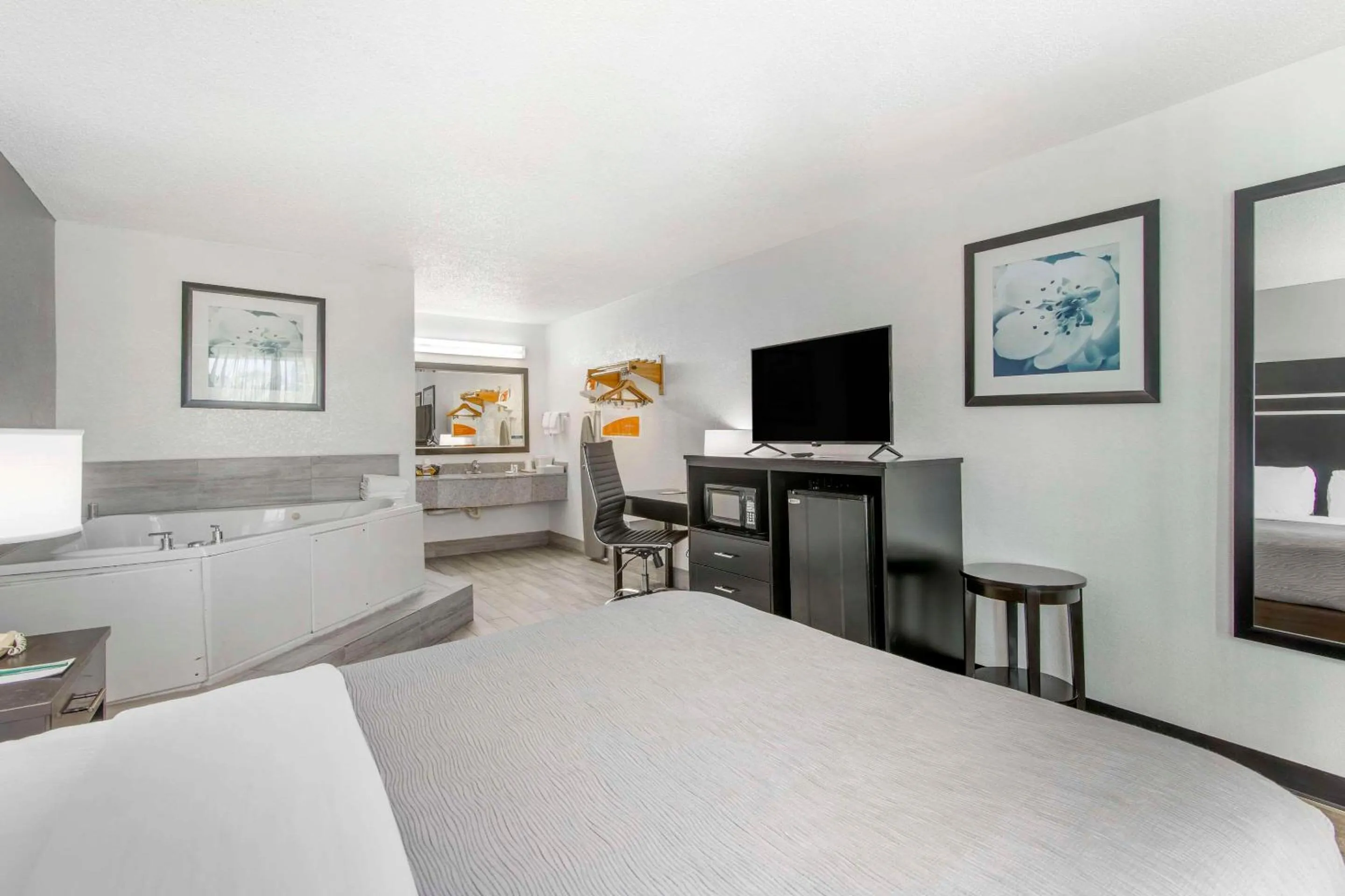 Bedroom, Bed in Quality Inn & Suites Hardeeville - Savannah North