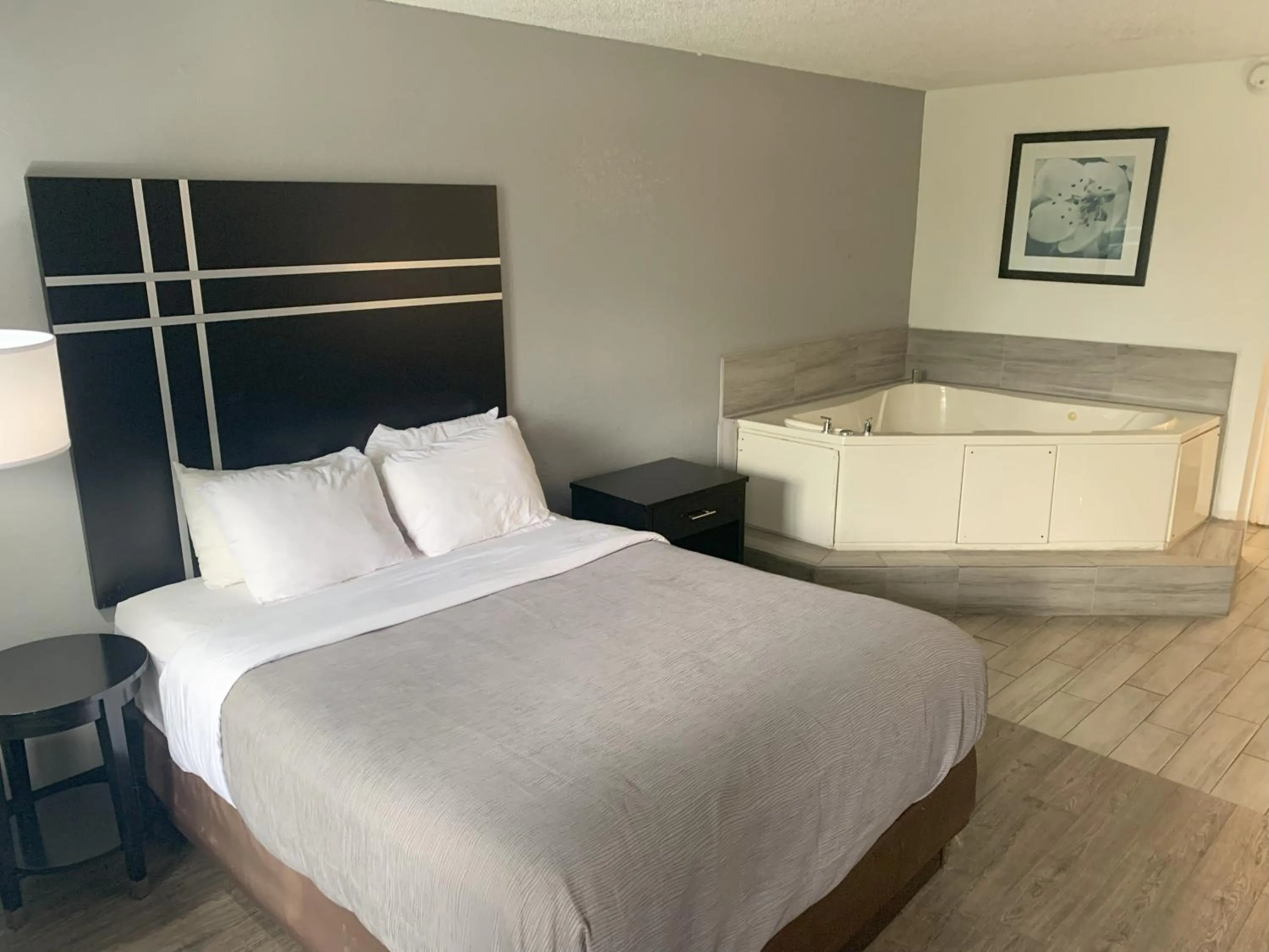Bedroom, Bed in Quality Inn & Suites Hardeeville - Savannah North
