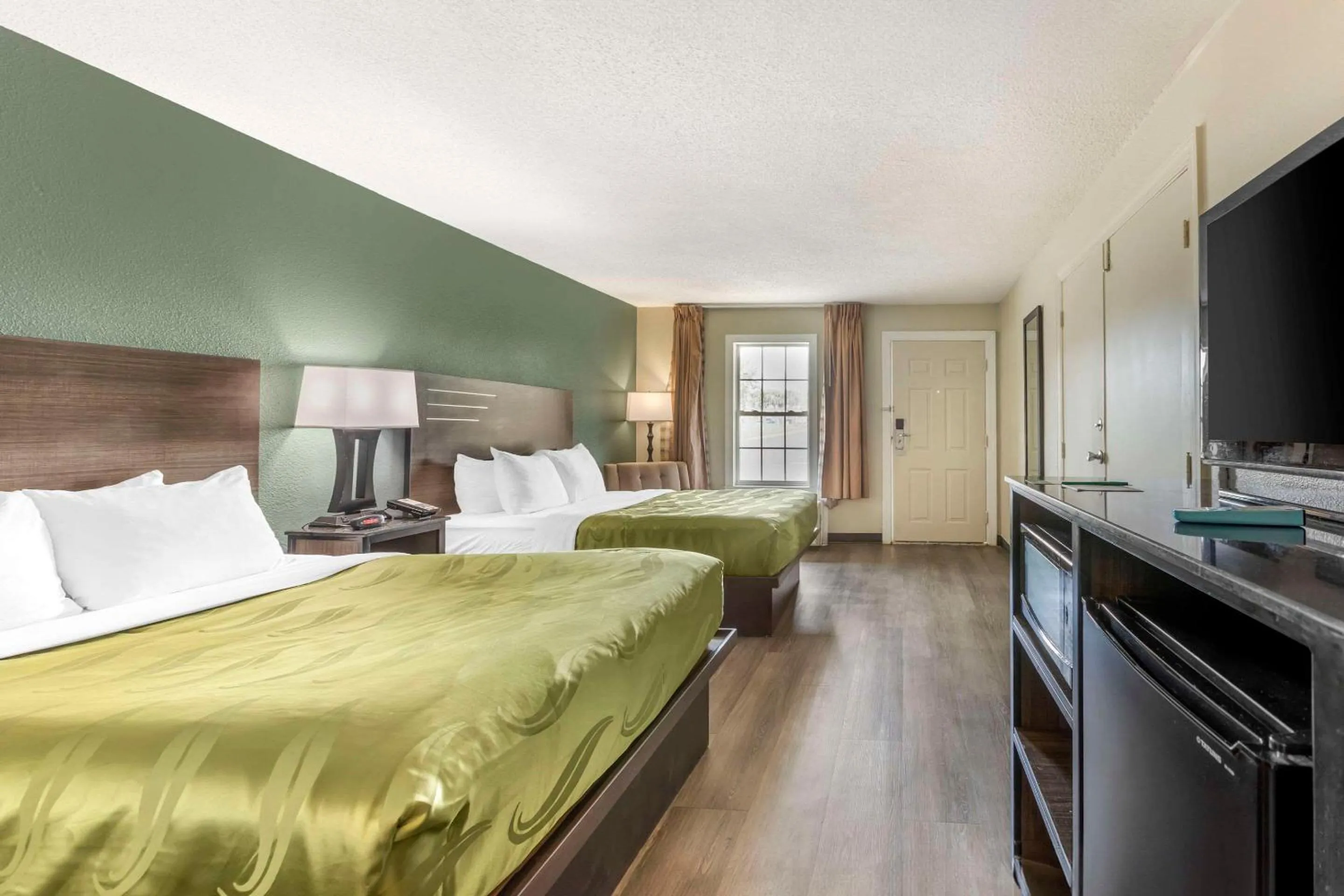 Bedroom, Bed in Quality Inn & Suites Santee I-95