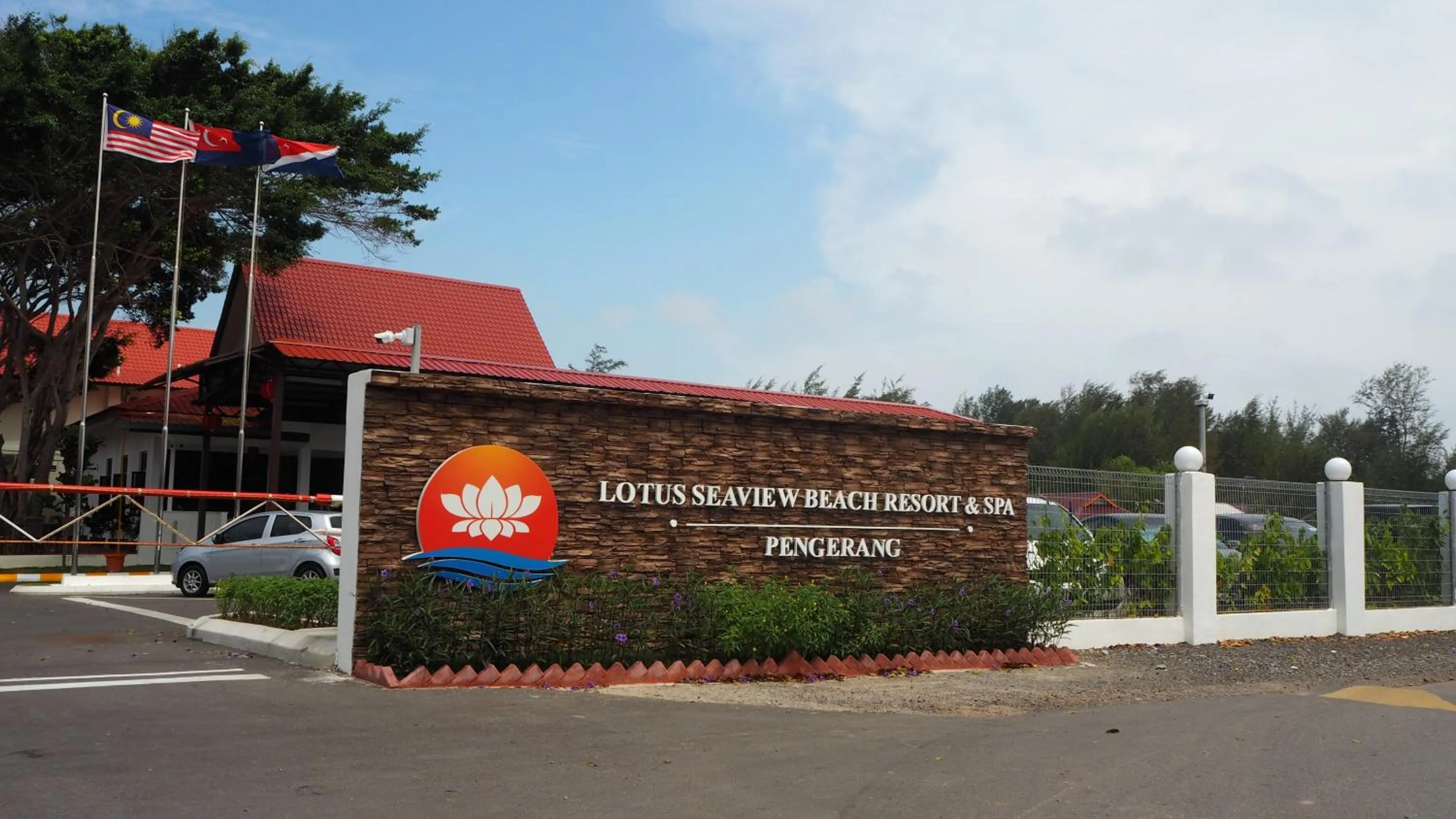 Lotus Seaview Beach Resort, Pengerang