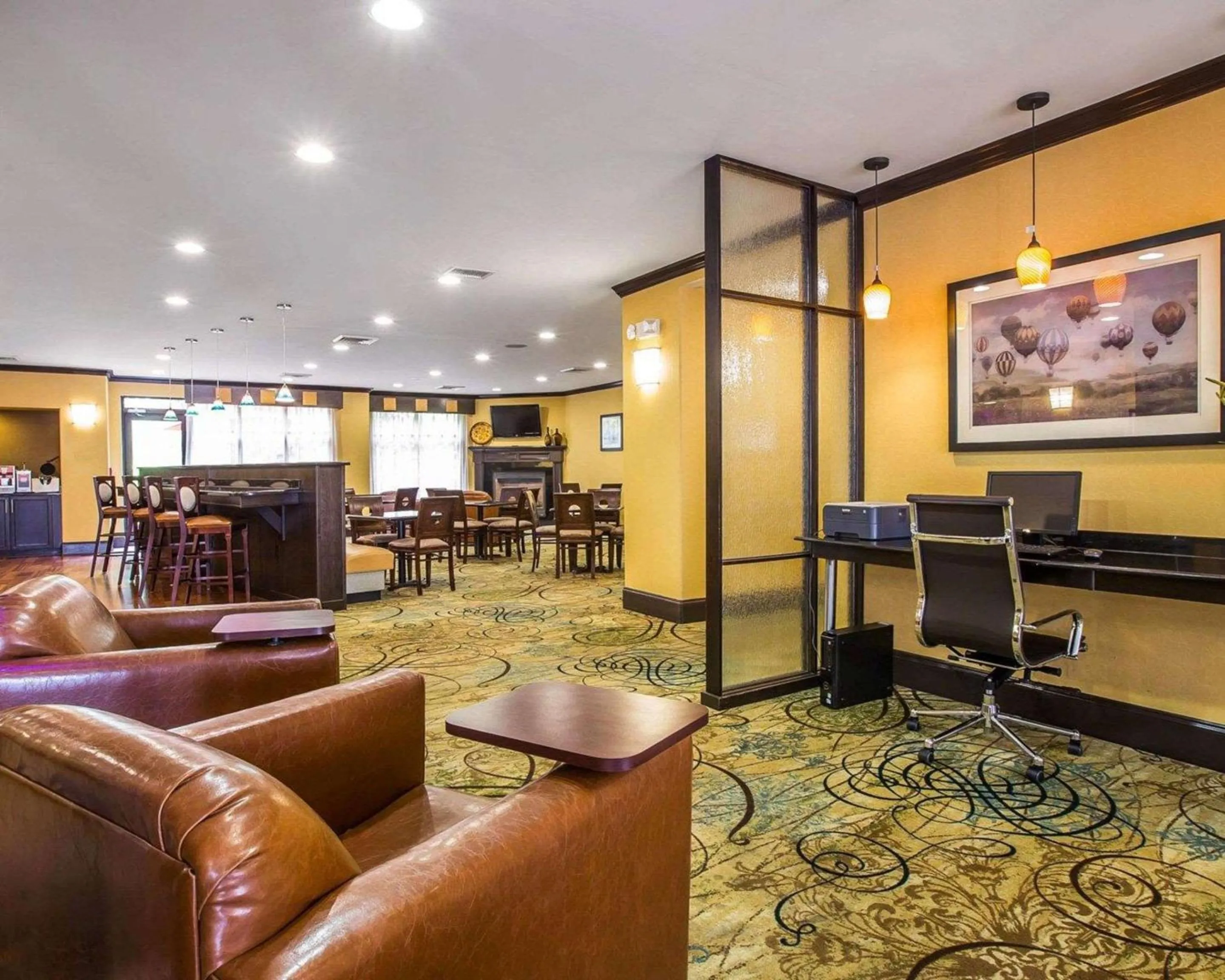 Lobby or reception in Comfort Suites Simpsonville - Greenville