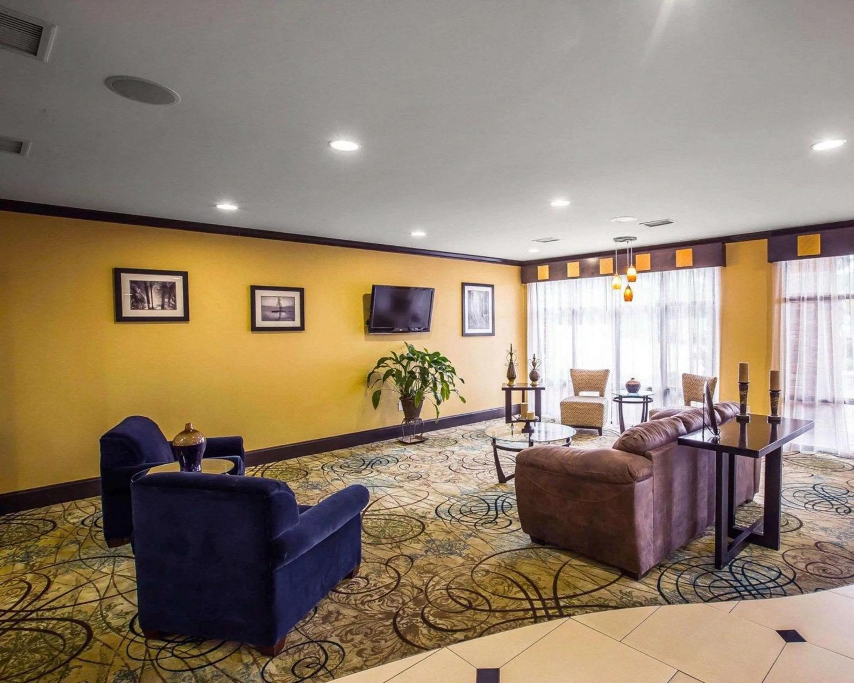 Lobby or reception in Comfort Suites Simpsonville - Greenville