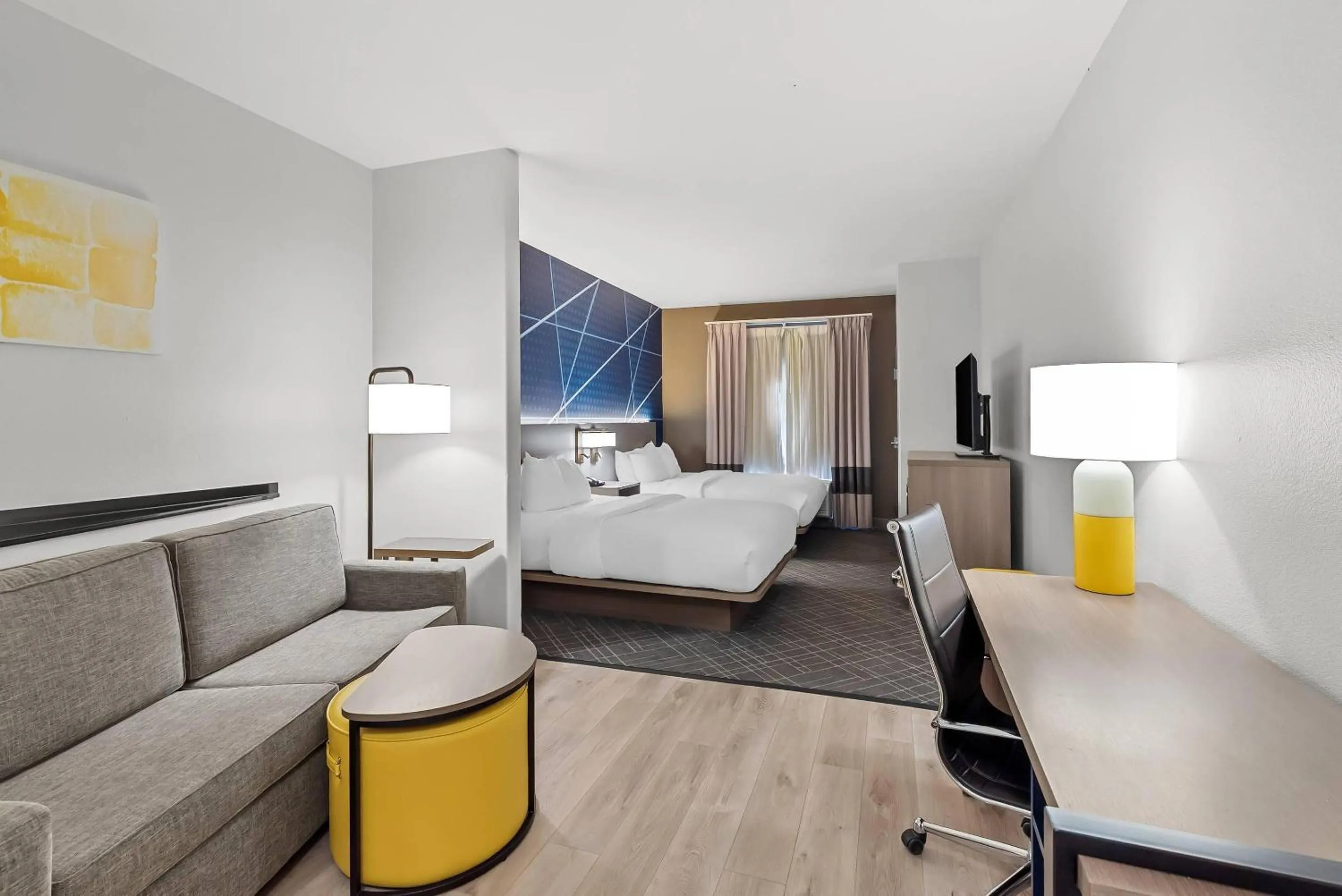 Bedroom, Bed in Comfort Suites Simpsonville - Greenville