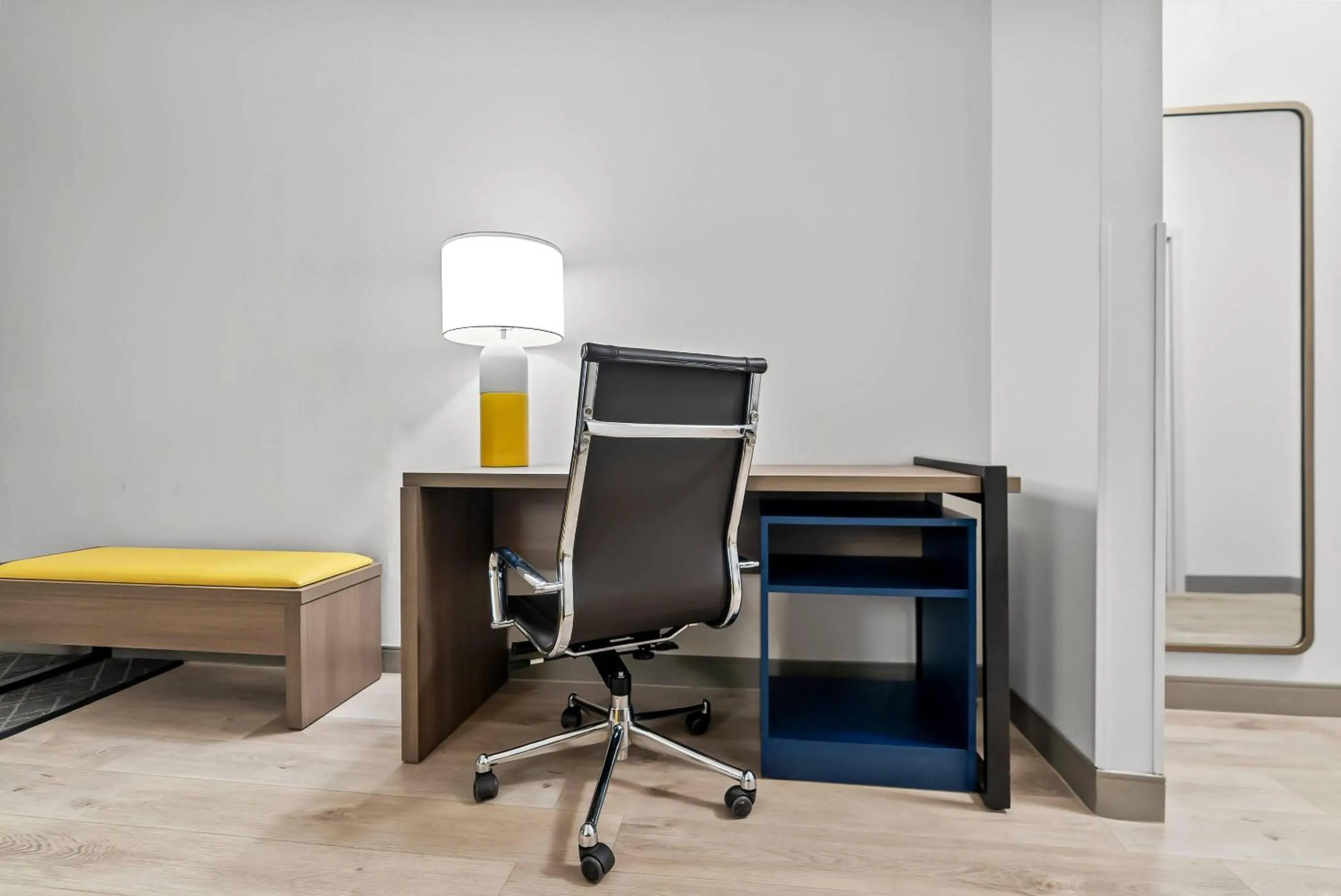 Bedroom in Comfort Suites Simpsonville - Greenville