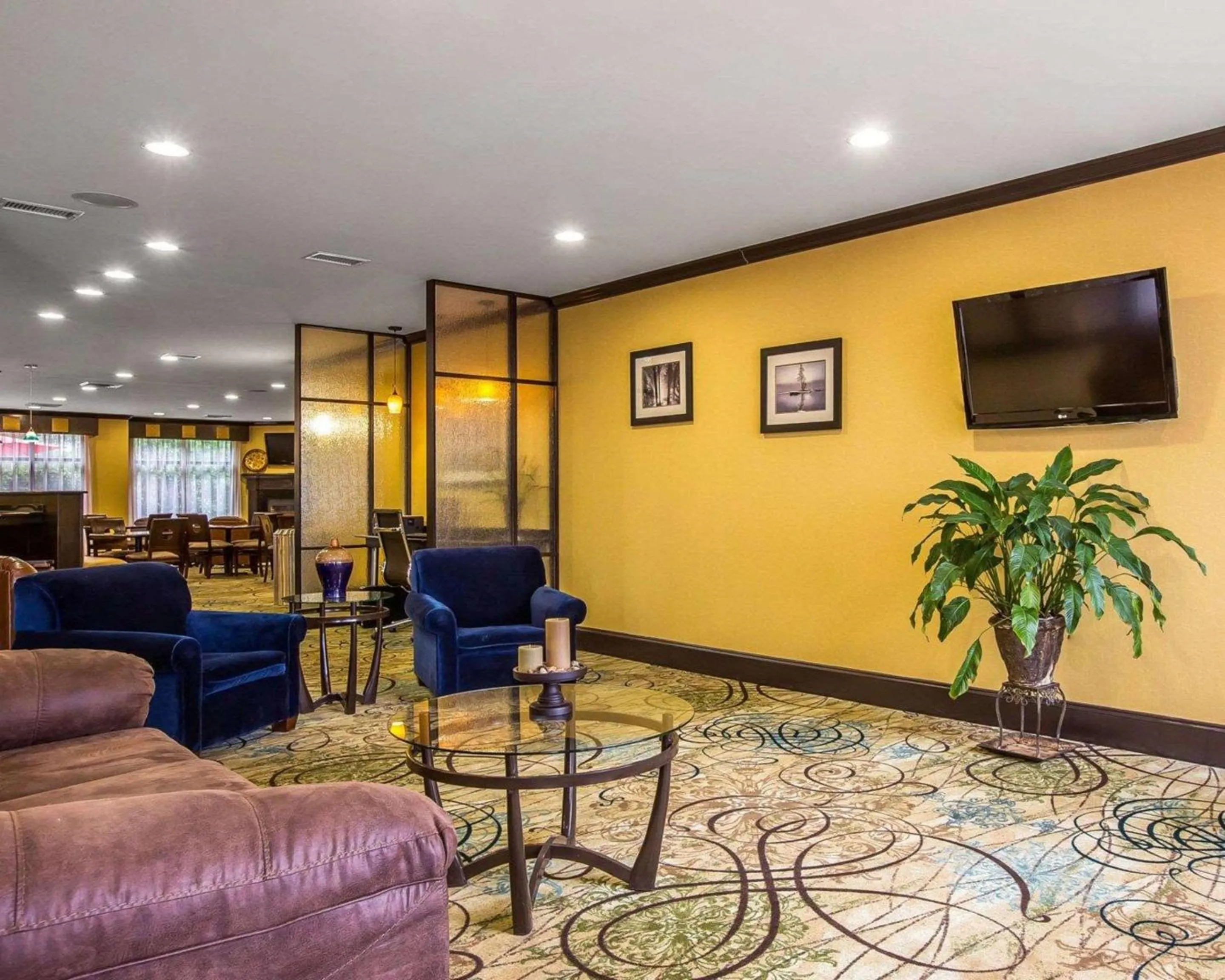 Lobby or reception in Comfort Suites Simpsonville - Greenville