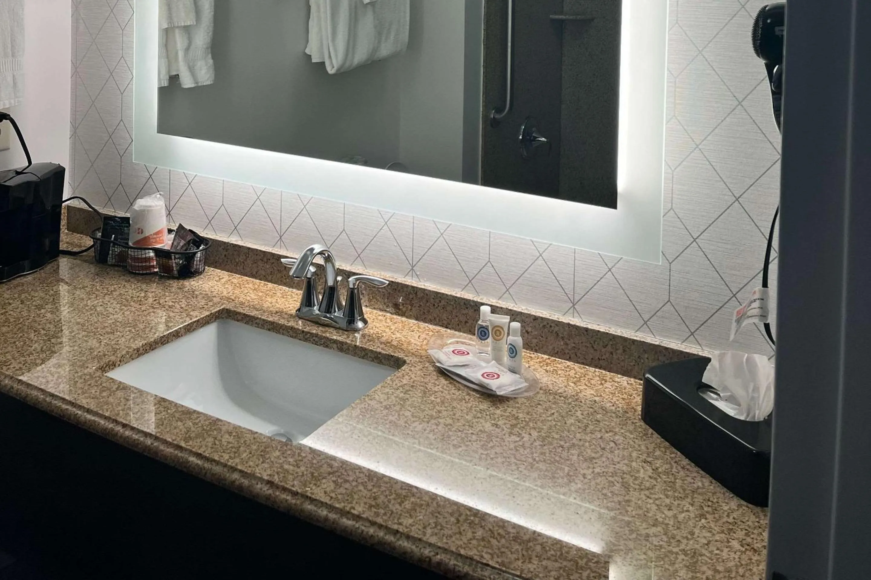 Bedroom in Comfort Suites Simpsonville - Greenville