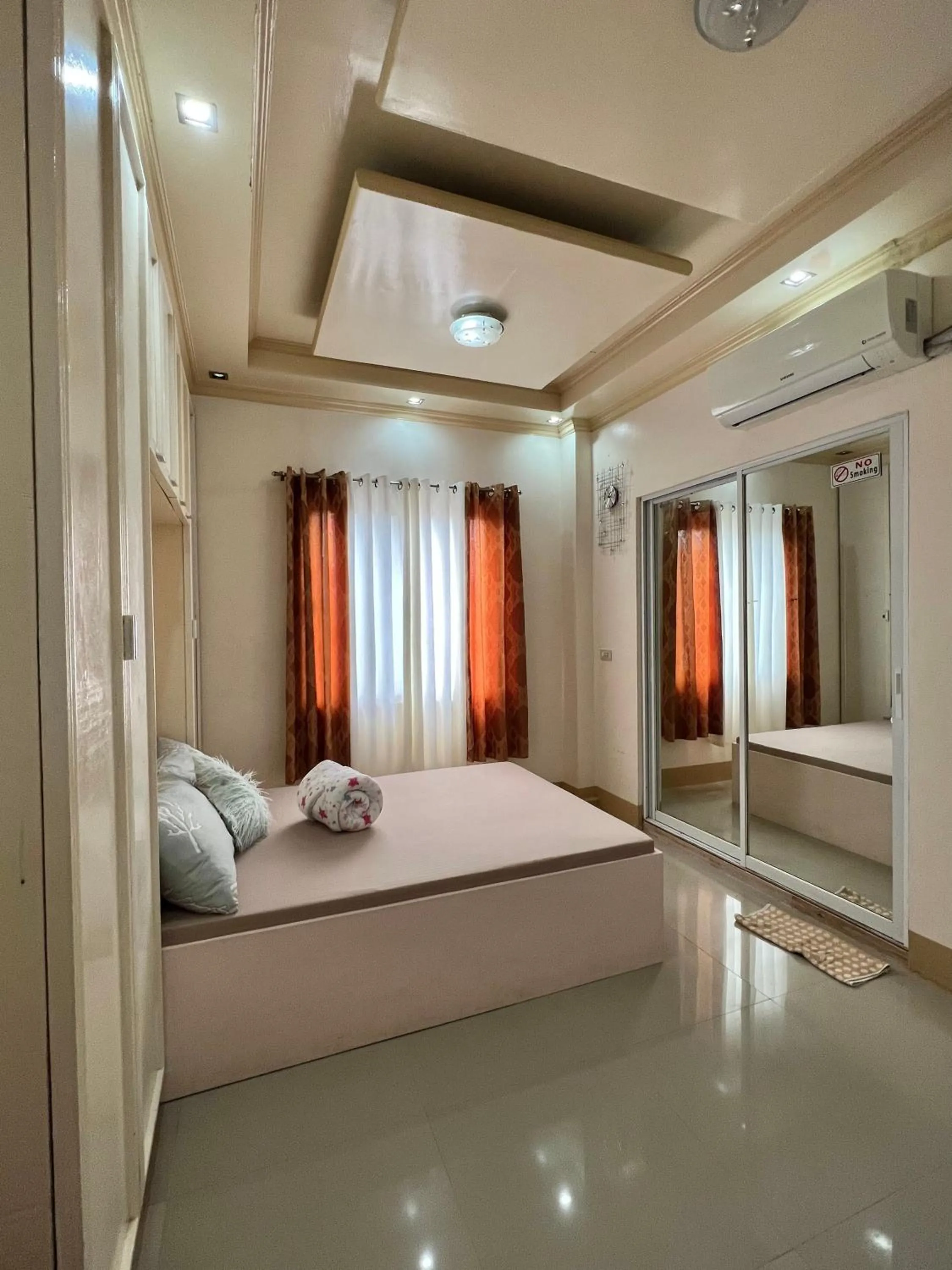 Bed in Palompon Sugar's Inn