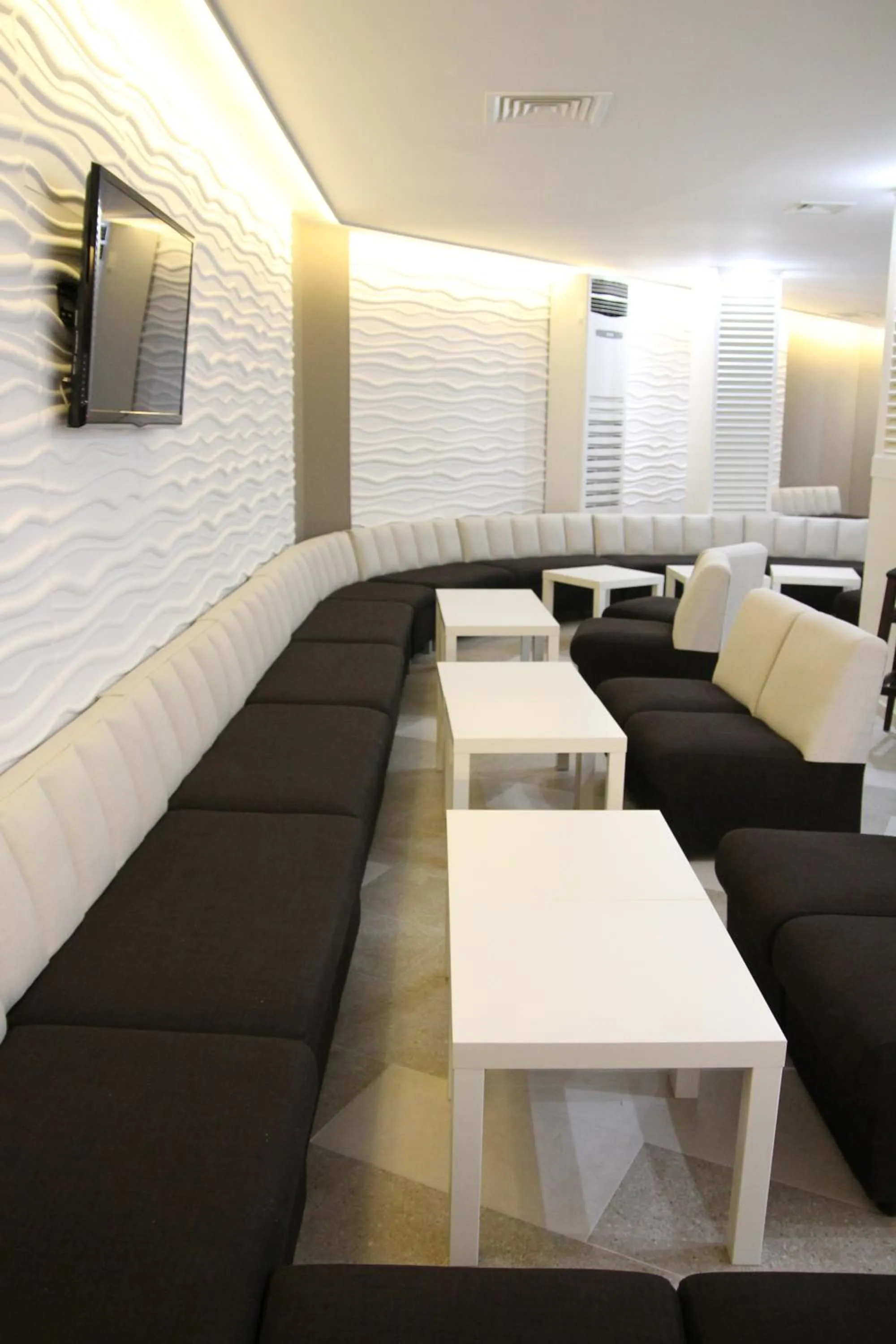 Lounge or bar in Luna Beach Hotel - All Inclusive