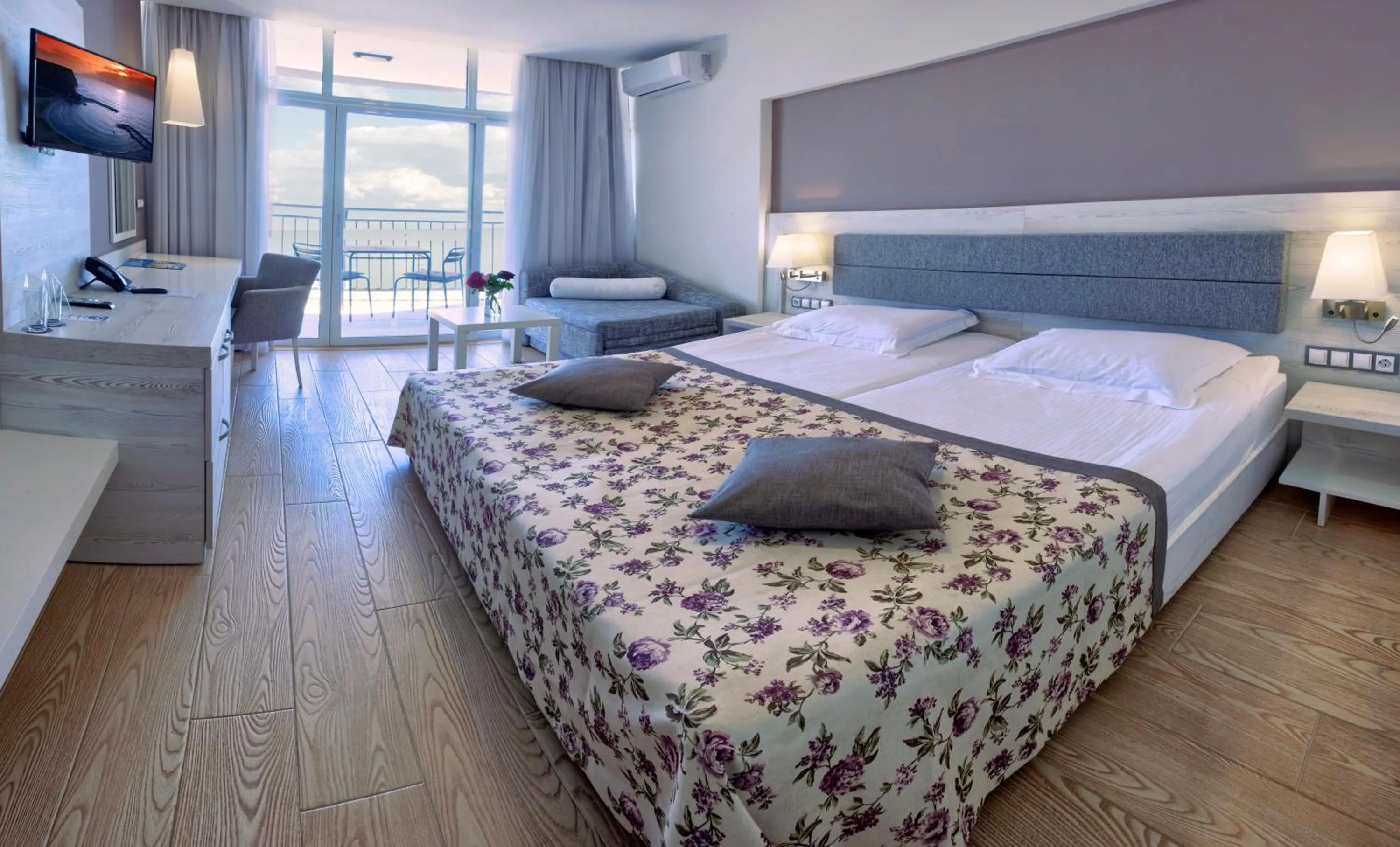 Photo of the whole room, Bed in Luna Beach Hotel - All Inclusive