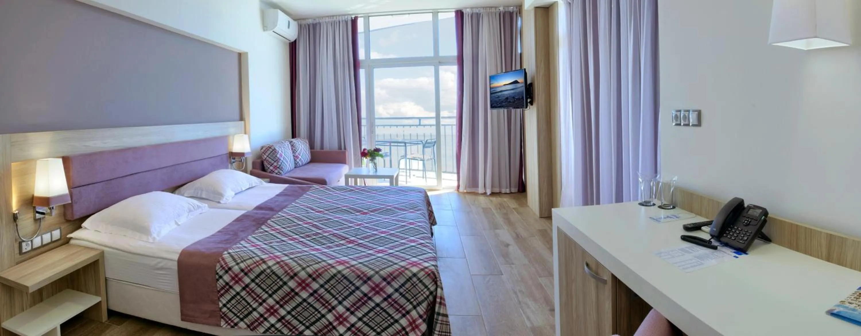 Photo of the whole room, Bed in Luna Beach Hotel - All Inclusive