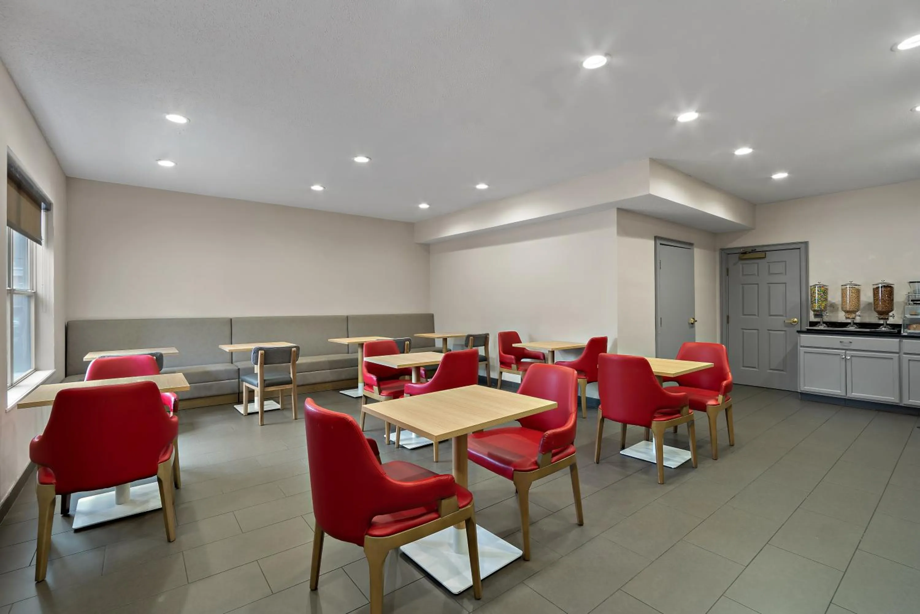 Comfort Inn & Suites Santee I-95