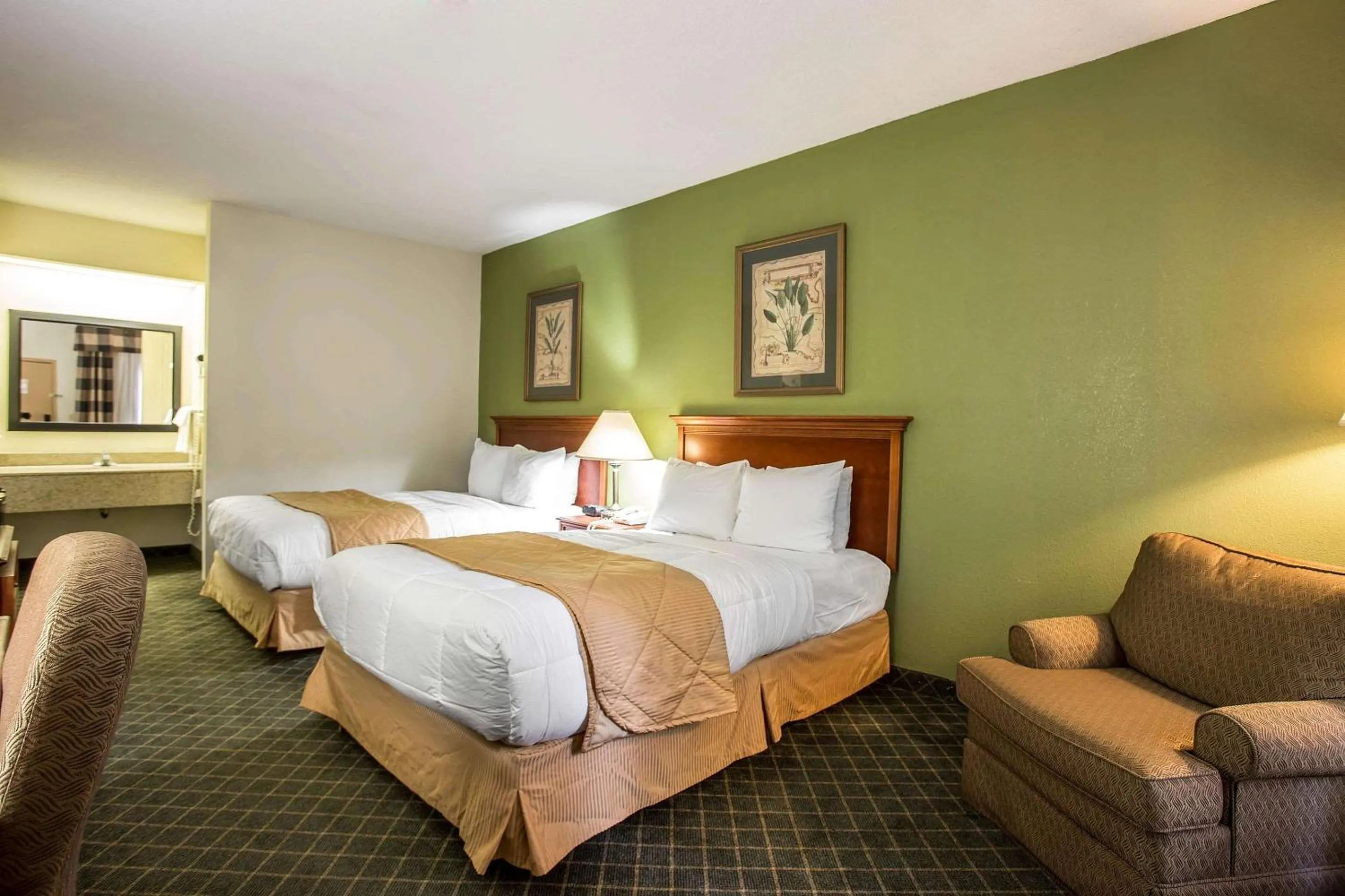 Bedroom, Bed in Clarion Inn & Suites Aiken South