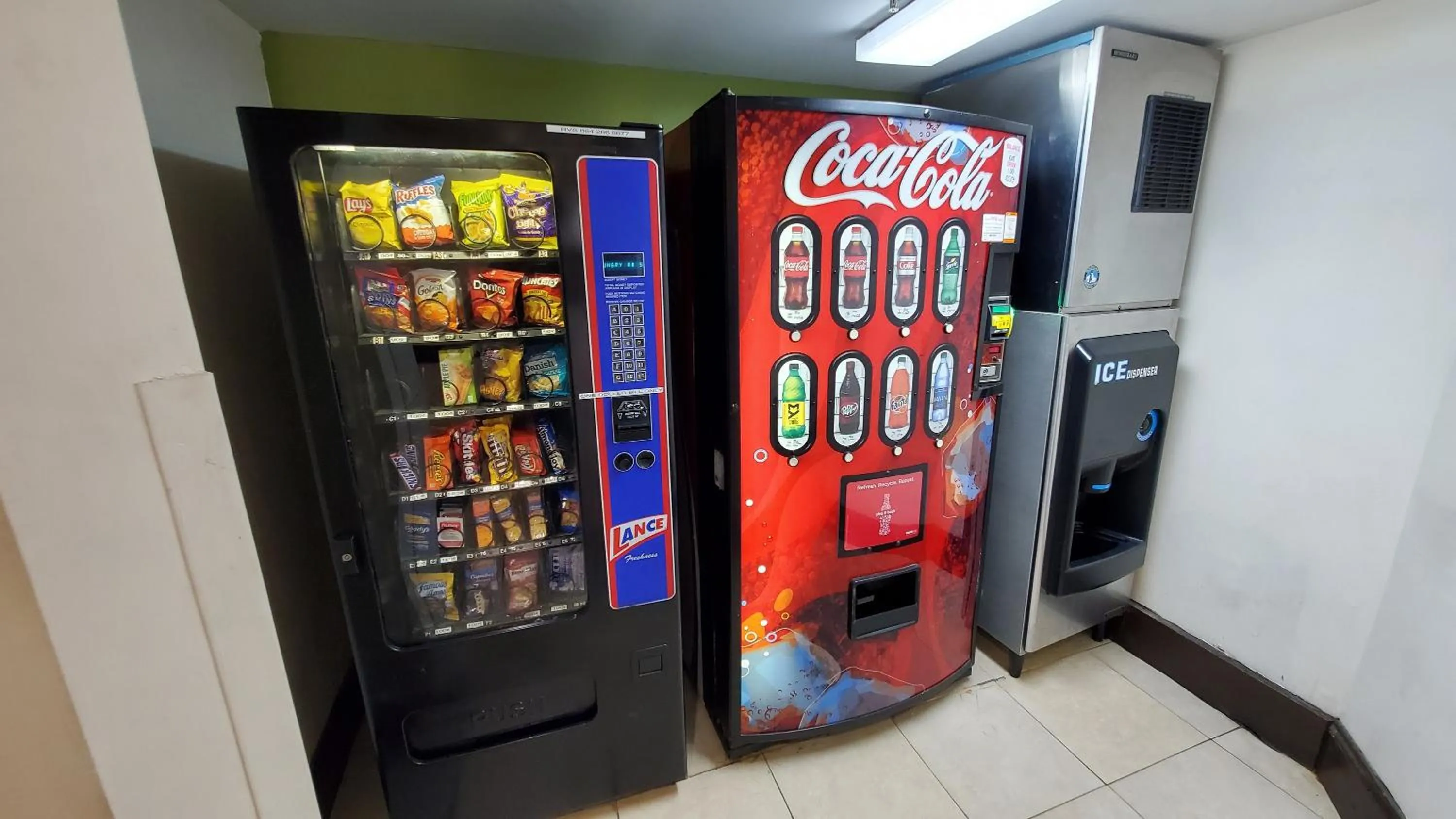 Restaurant/places to eat, Supermarket/Shops in Sleep Inn