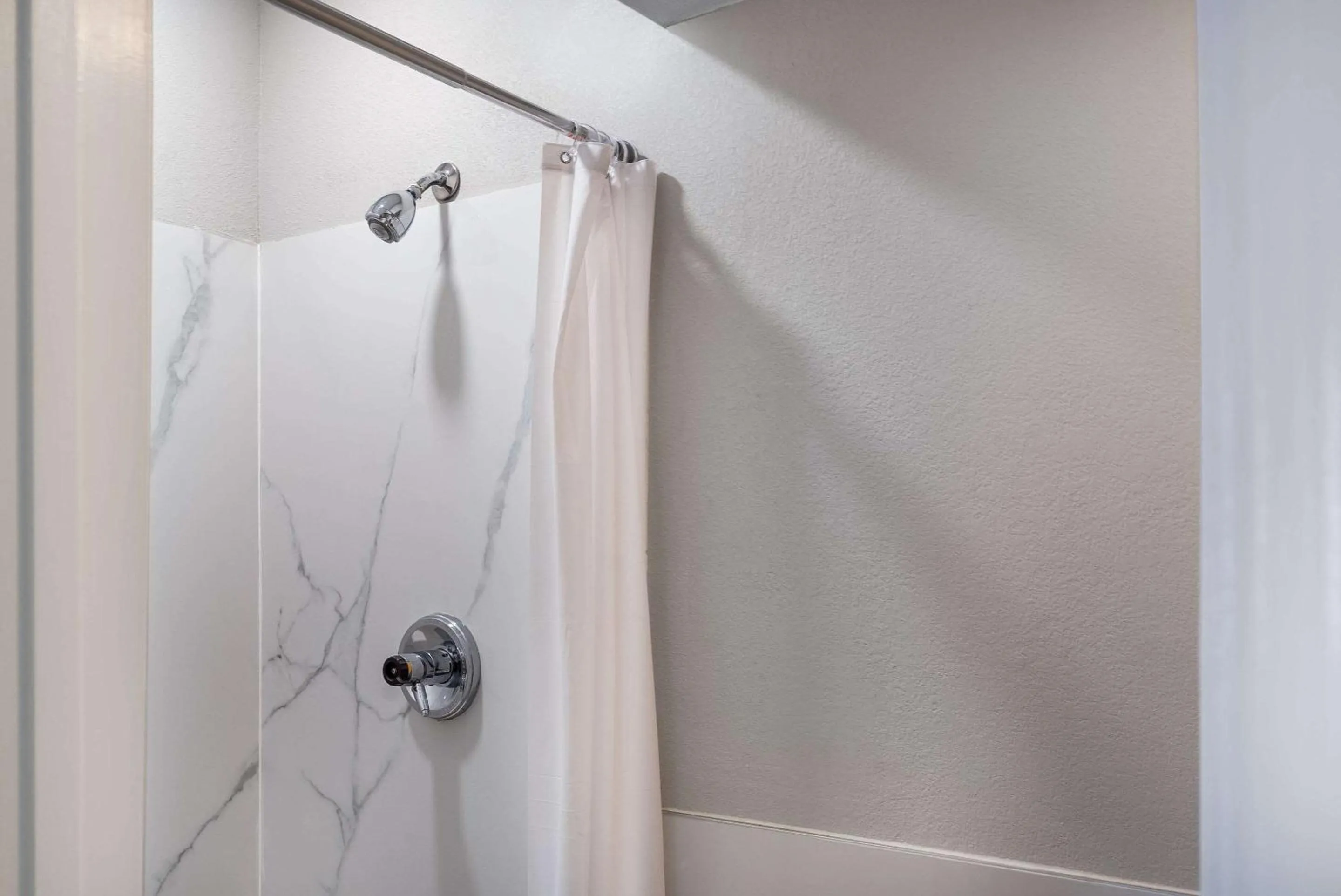 Bedroom, Bathroom in Sleep Inn