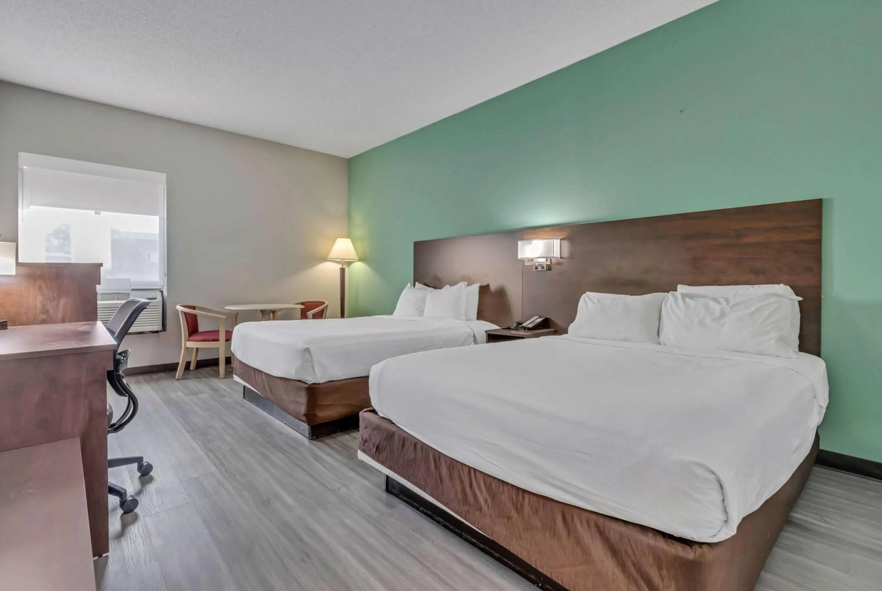 Photo of the whole room, Bed in Baymont by Wyndham North Myrtle Beach