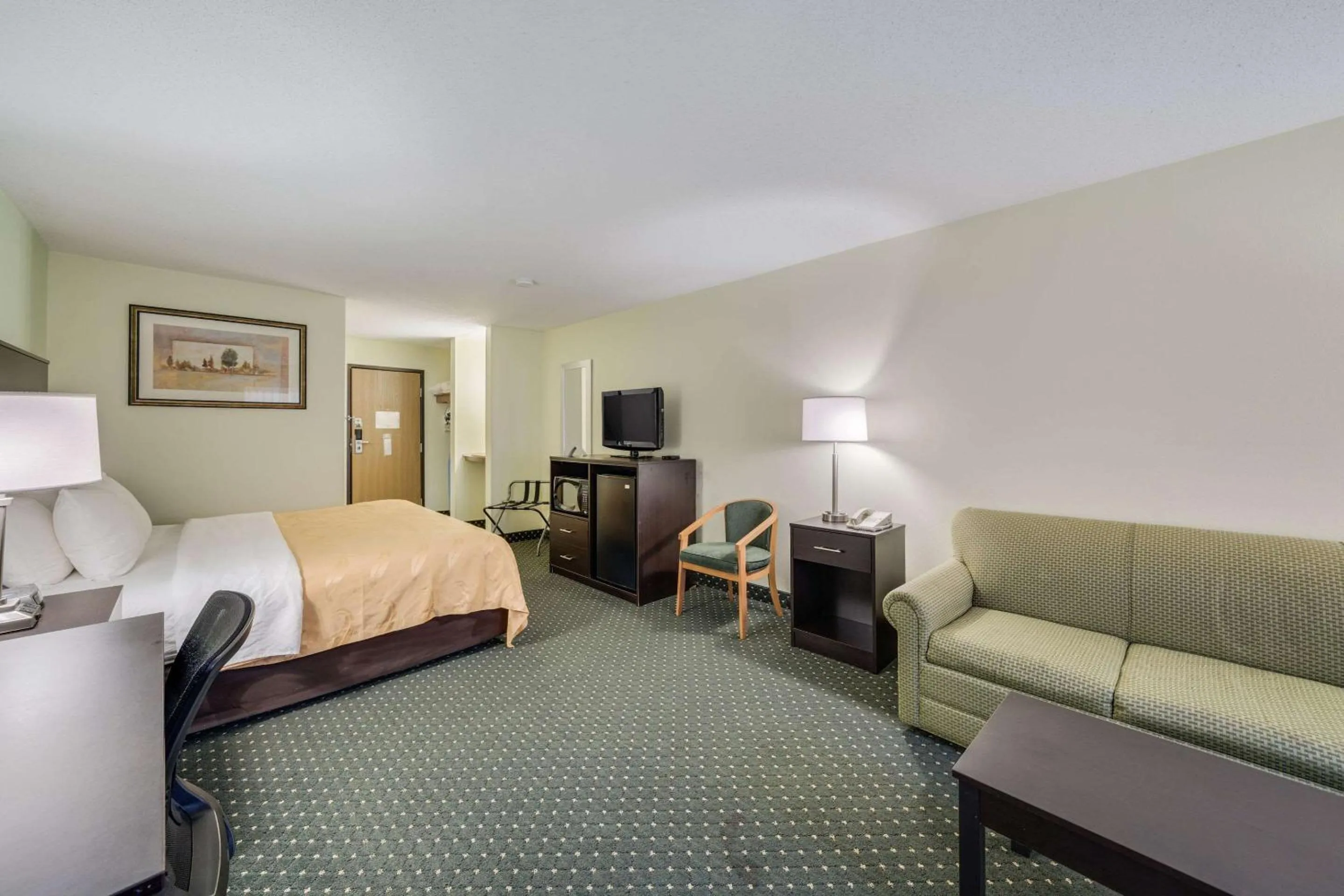 Bedroom, Bed in Quality Inn & Suites Sioux Falls South