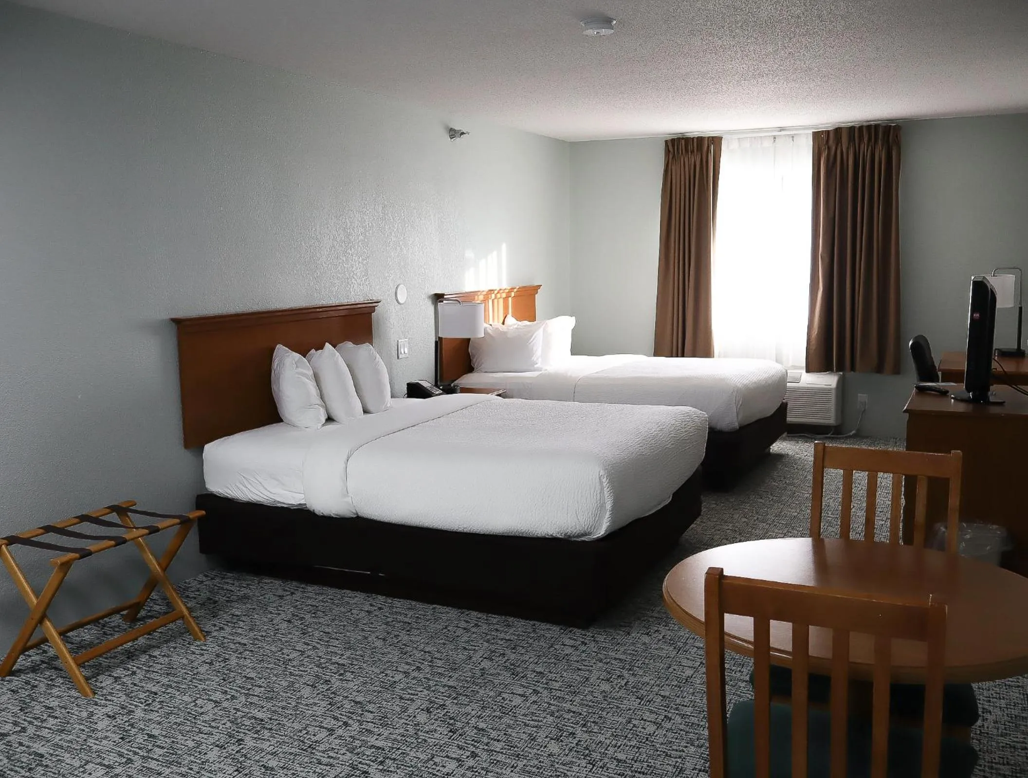 Bed in Travelodge by Wyndham Rapid City - Black Hills