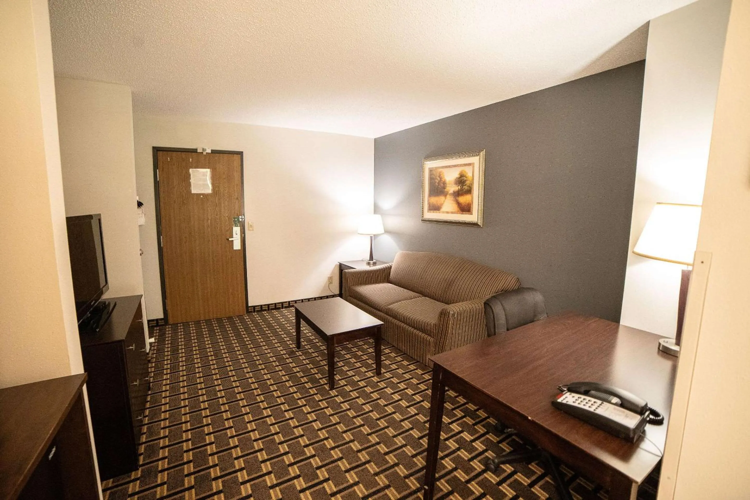 Bedroom in Quality Inn & Suites Watertown near Prairie Lakes Ice Arena