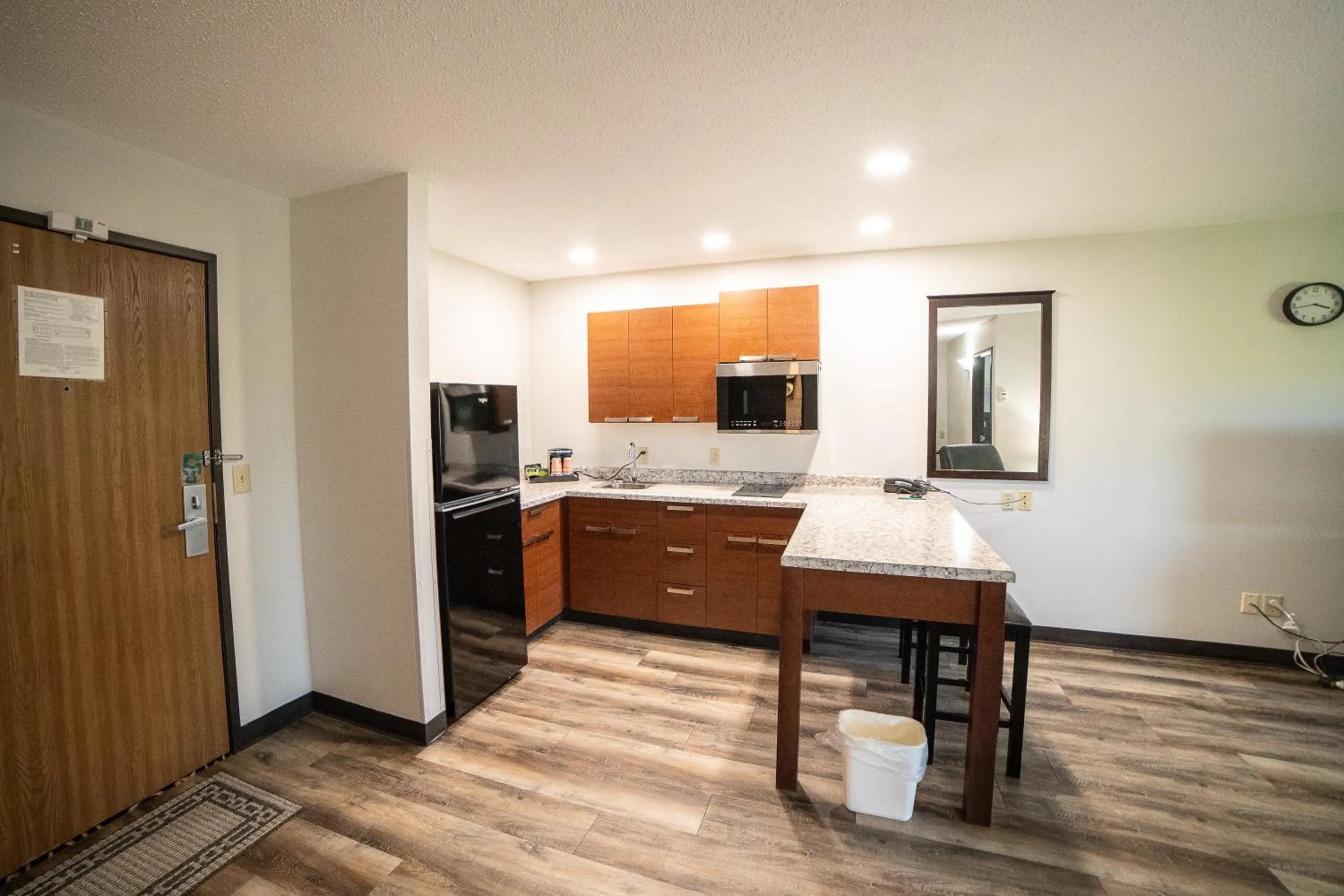 Kitchen or kitchenette in Quality Inn & Suites Watertown near Prairie Lakes Ice Arena