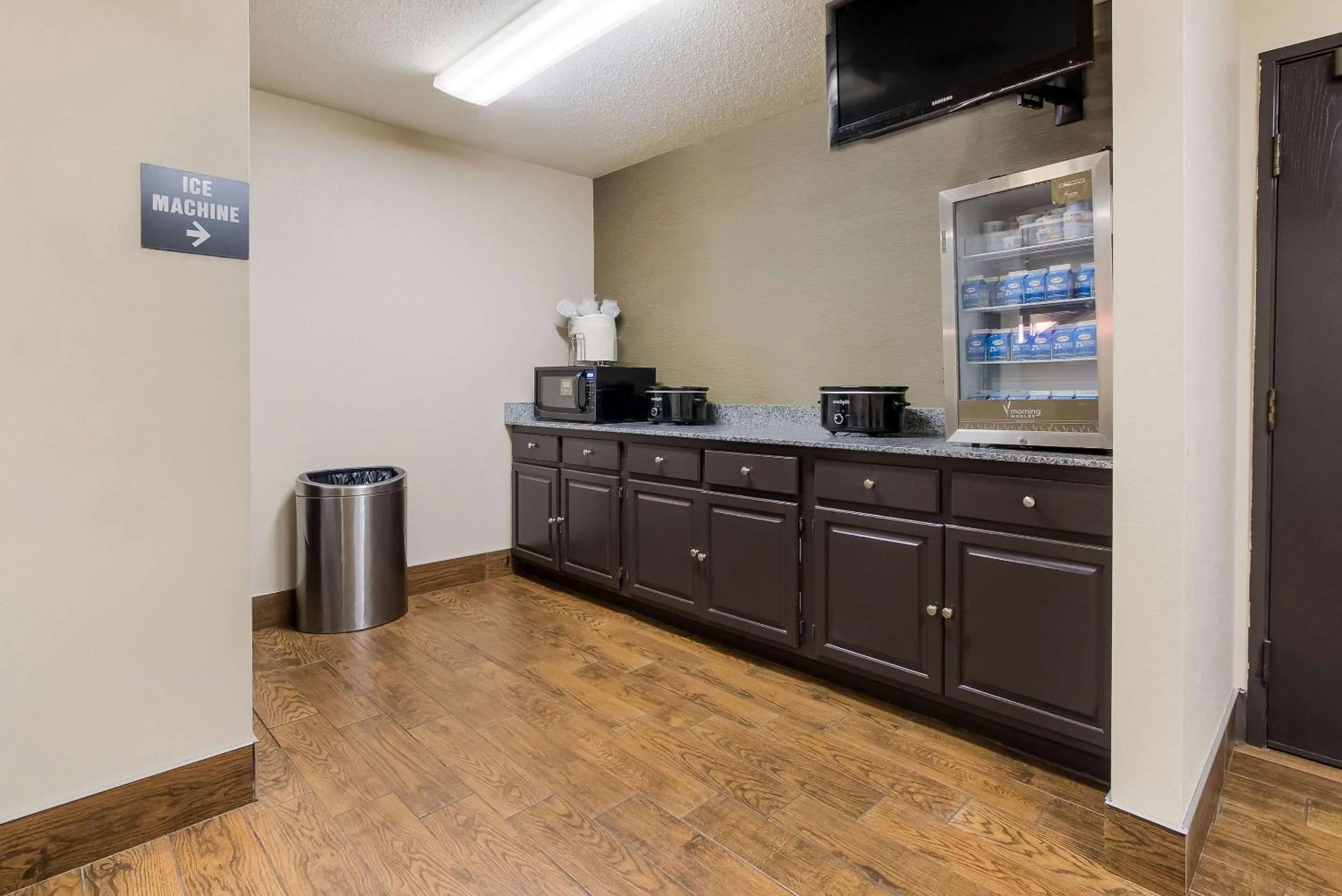 Breakfast in Sleep Inn Sioux Falls Airport