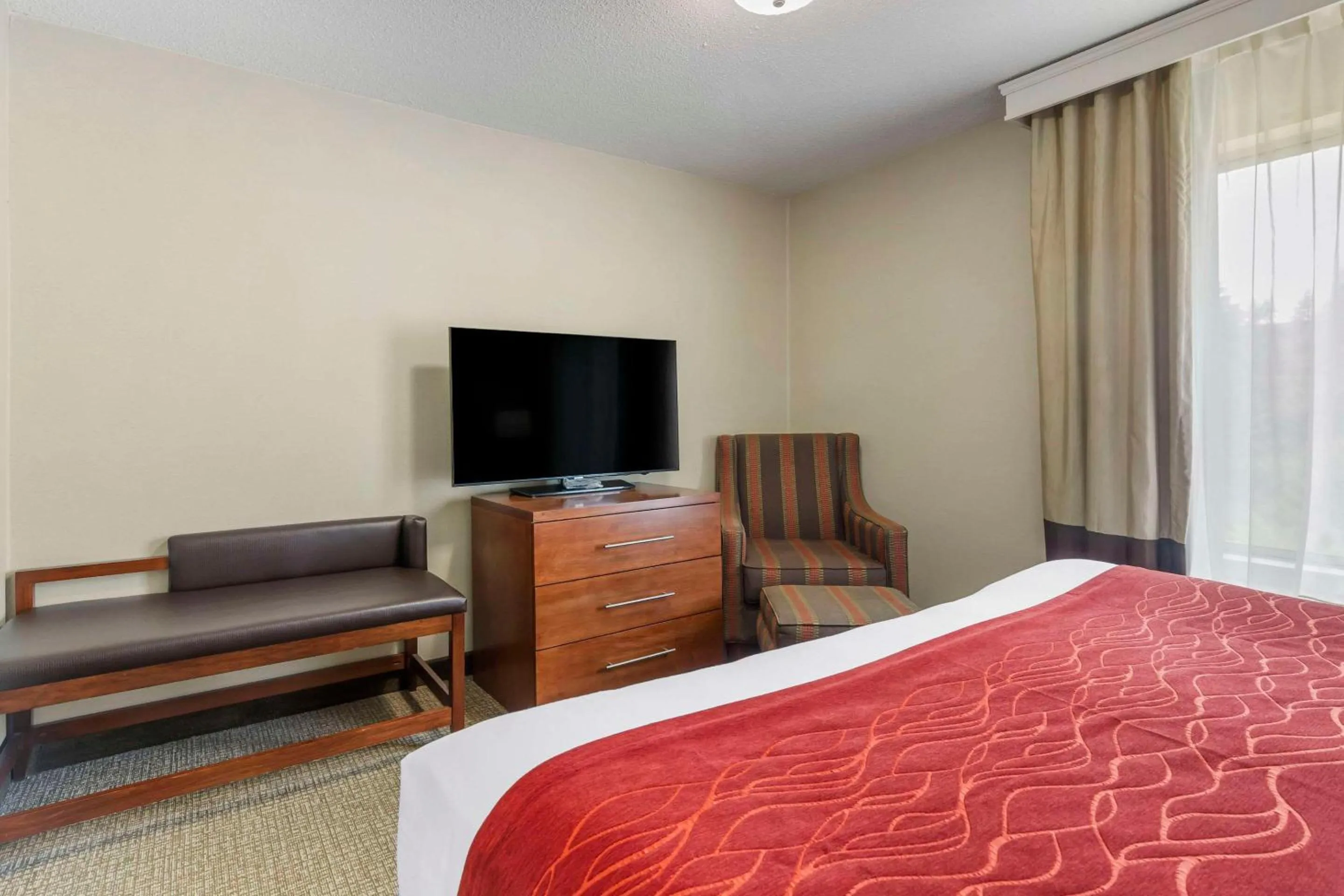 Bedroom, Bed in Comfort Inn & Suites