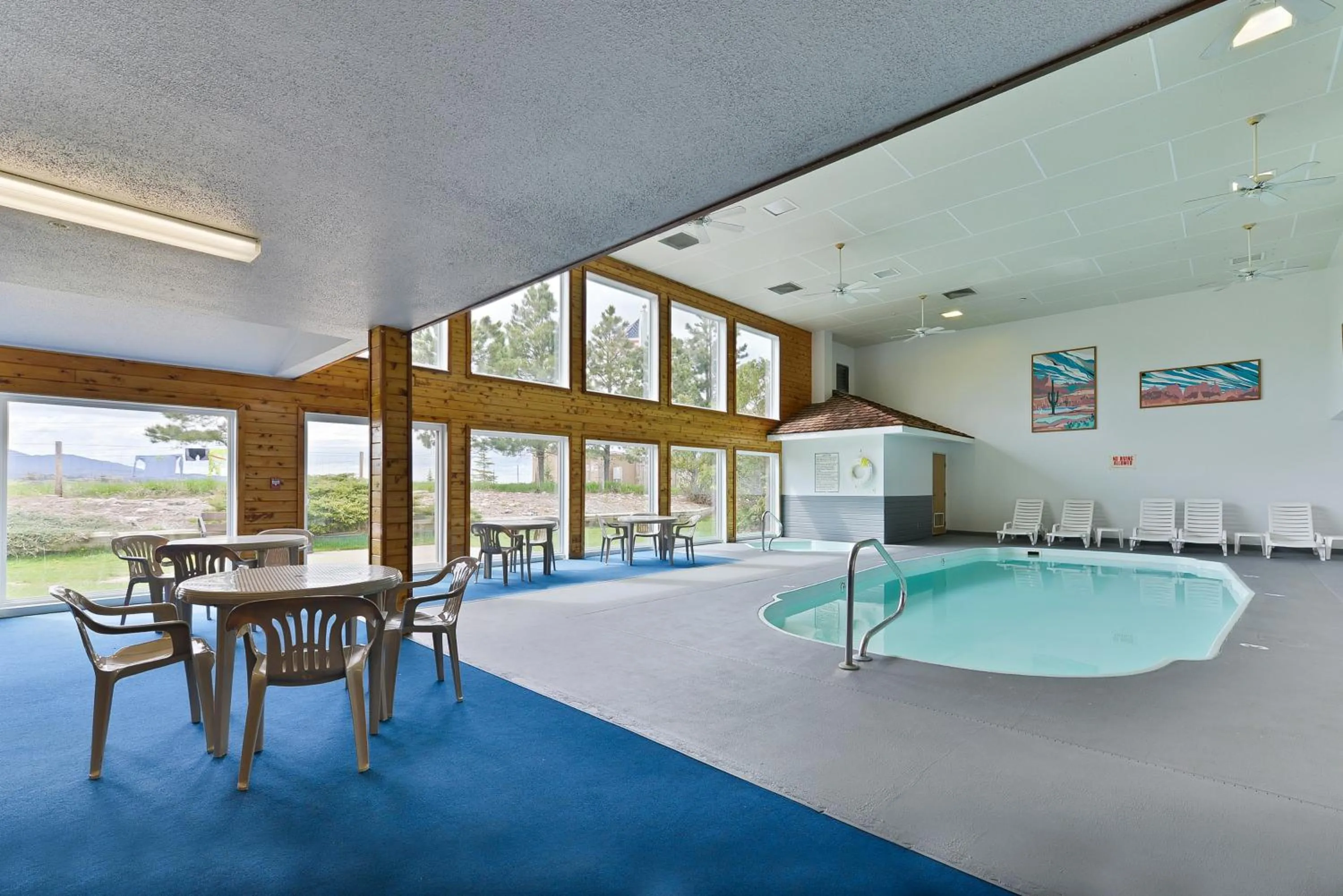 Swimming pool in Travelodge by Wyndham Spearfish