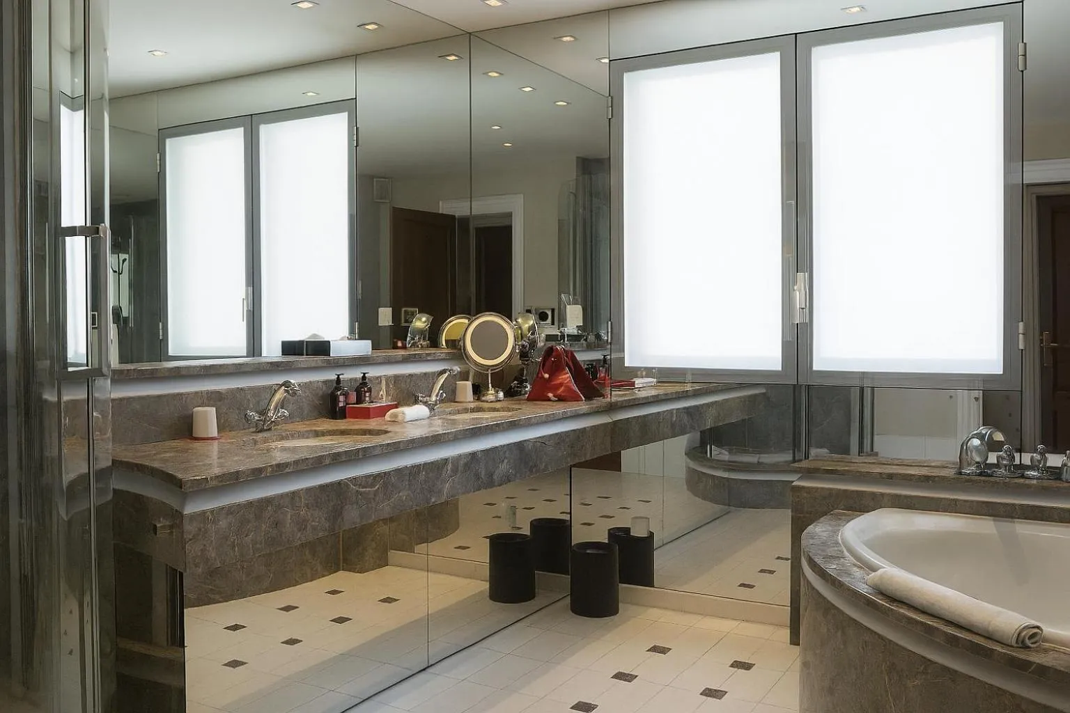 Bathroom in Georges Blanc Parc & Spa