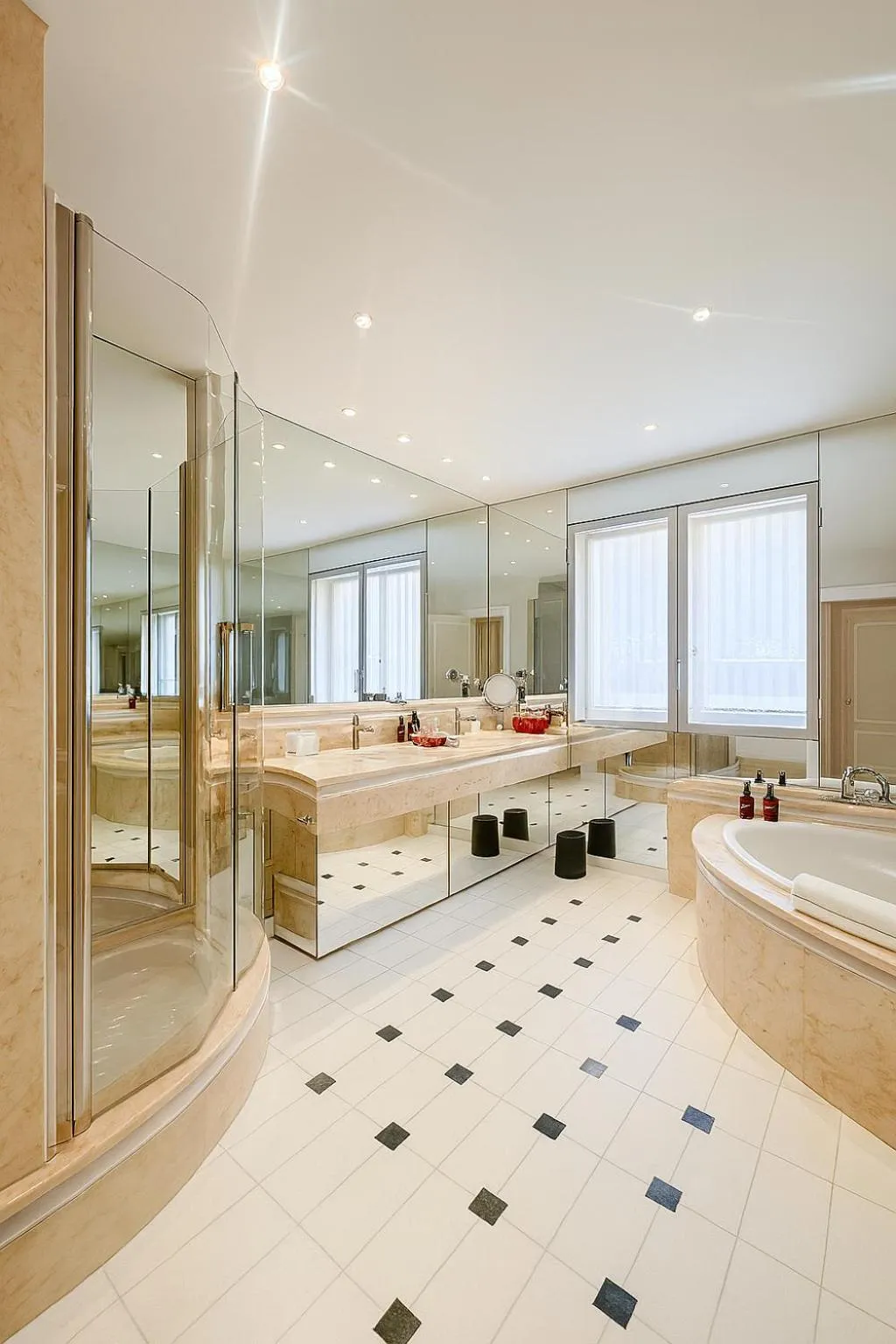 Bathroom, Bed in Georges Blanc Parc & Spa